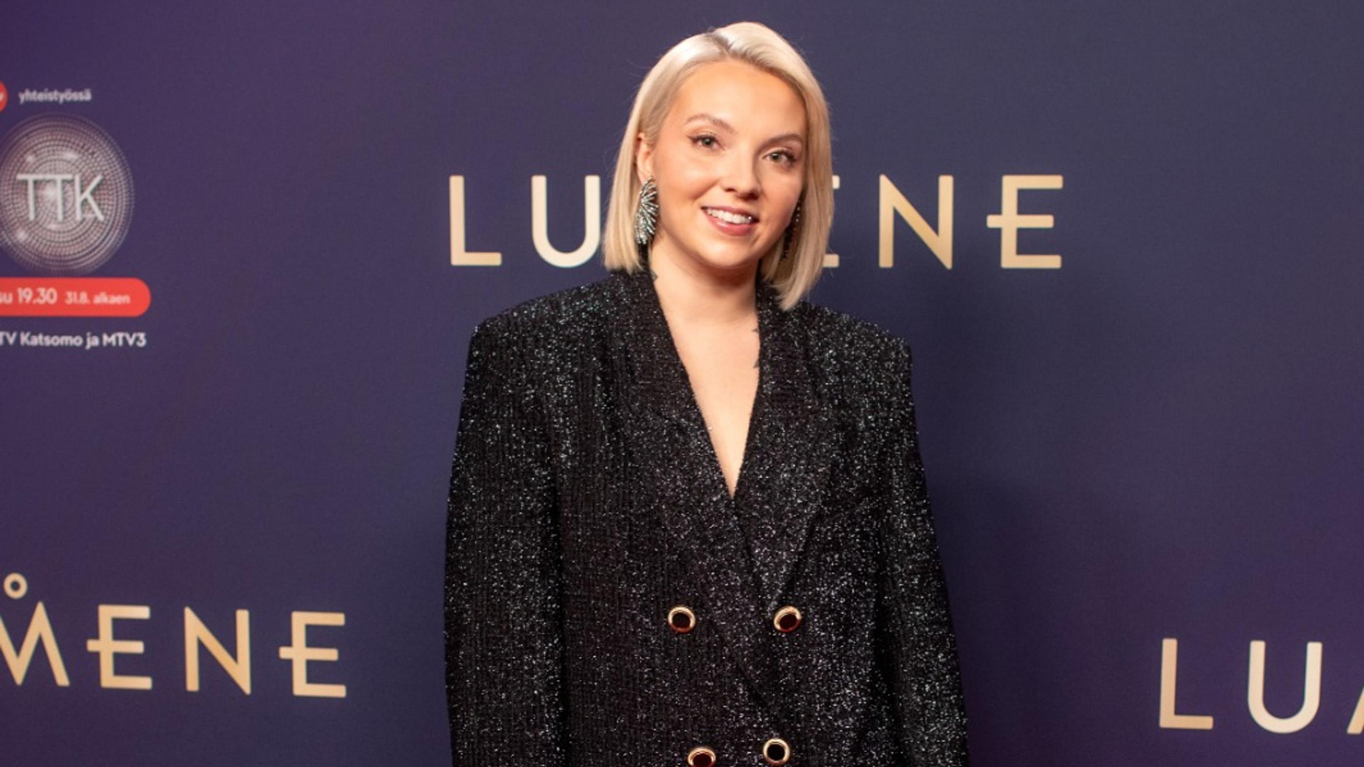 Näin Veronica Verho reagoi, kun häntä spekuloitiin Vappu Pimiän TTK-seuraajaksi – yksi lupaus ei salli hänen kieltäytyä – kuka on sinun suosikkisi?