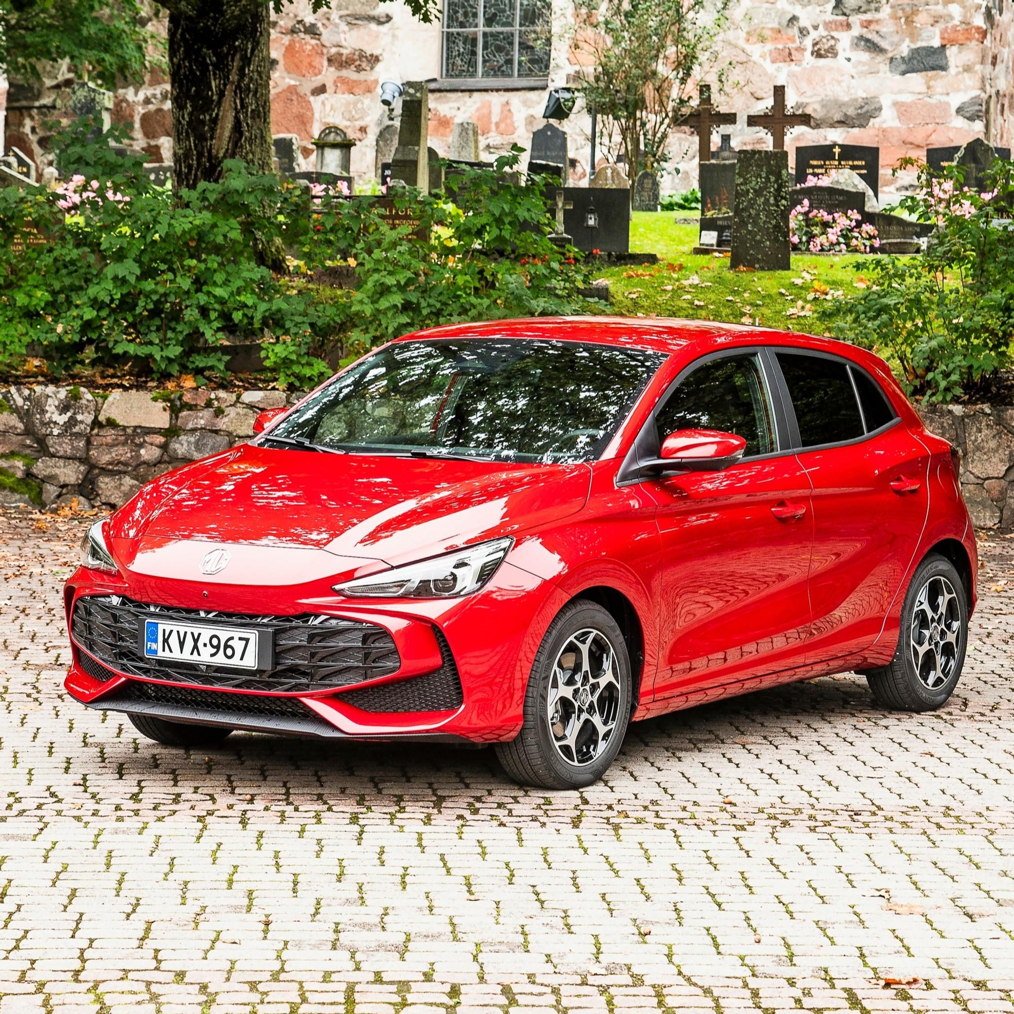 MG3 Hybrid+ on varsinainen säästöpossu – bensaa kuluu rauhallisella ajolla alle viisi litraa satasella