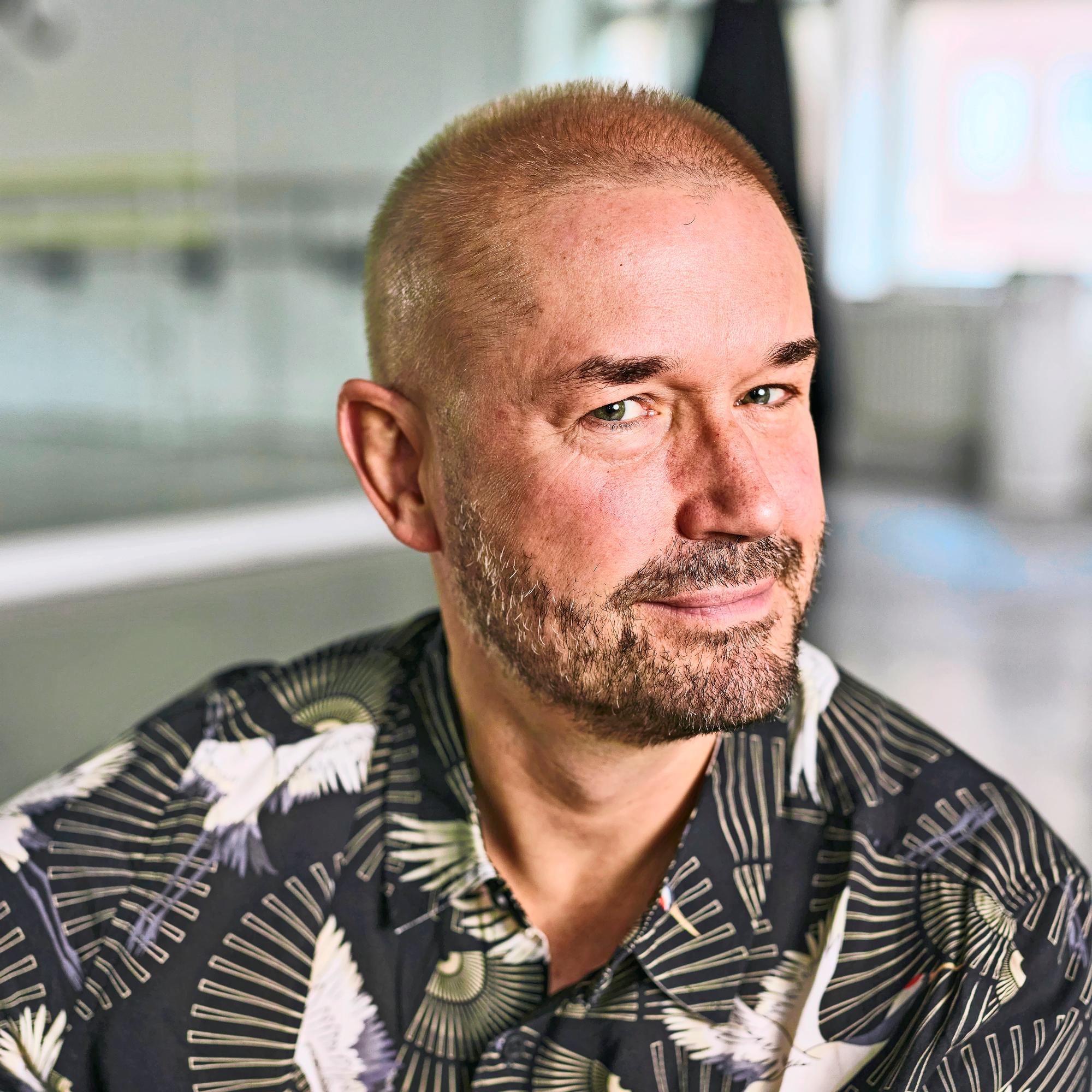 Marco Bjurströmin mielestä kepeyttä ei pidä aliarvioida – ”On oltava turvallinen olo, jotta uskaltaa iloita ja rakastaa”