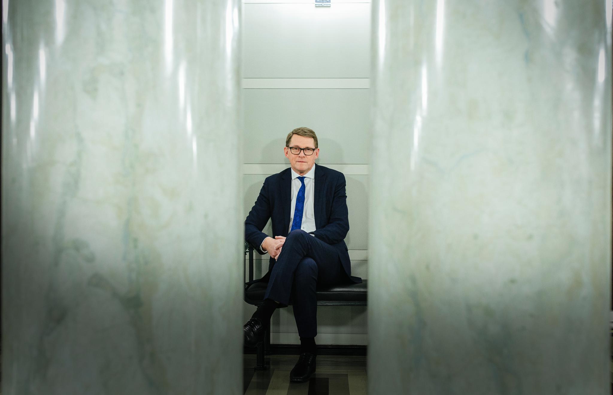 Valtiovarainministeriksi Matti Vanhanen Haastattelu Apu