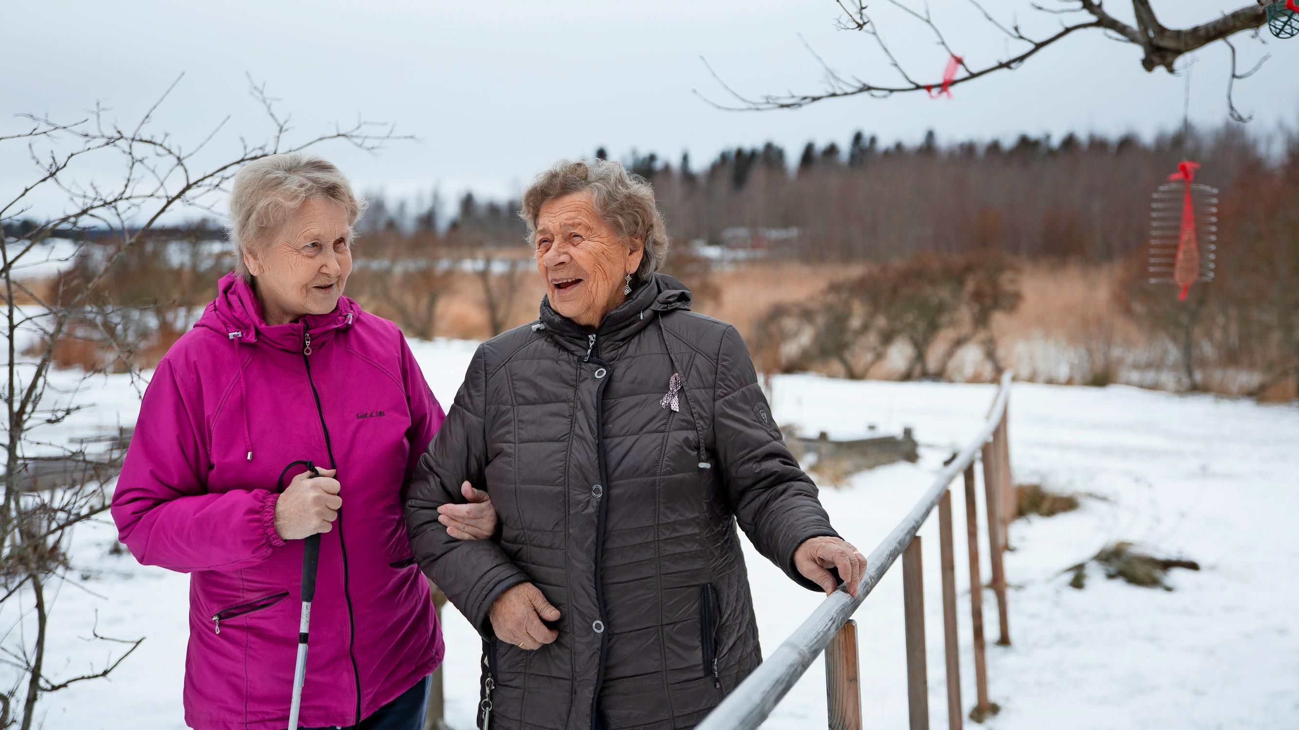 Anjan, 87, ja Kaijan, 87,  keskinäinen yya-sopimus on kestänyt jo vuosikymmeniä: ”Pystymme puhumaan ihan kaikesta”