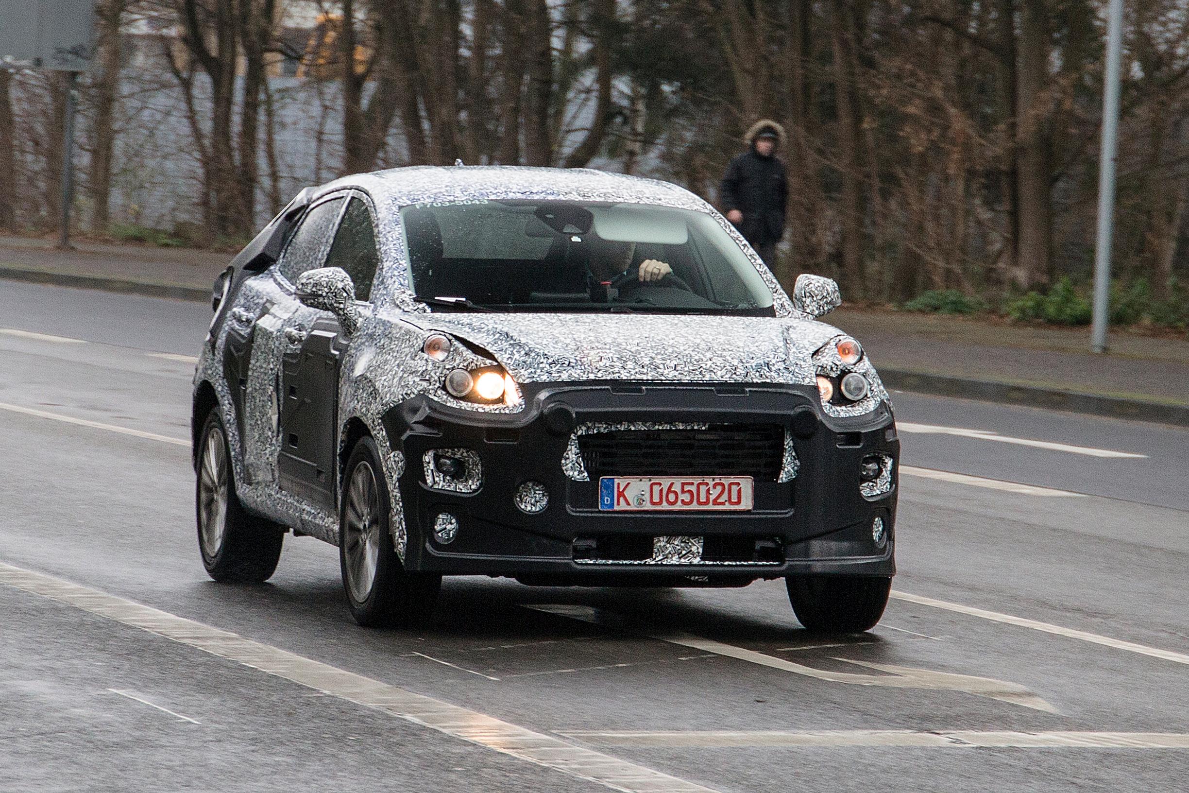 Salakuvissa Fordin tuleva pikku-SUV - Fiestan sukua