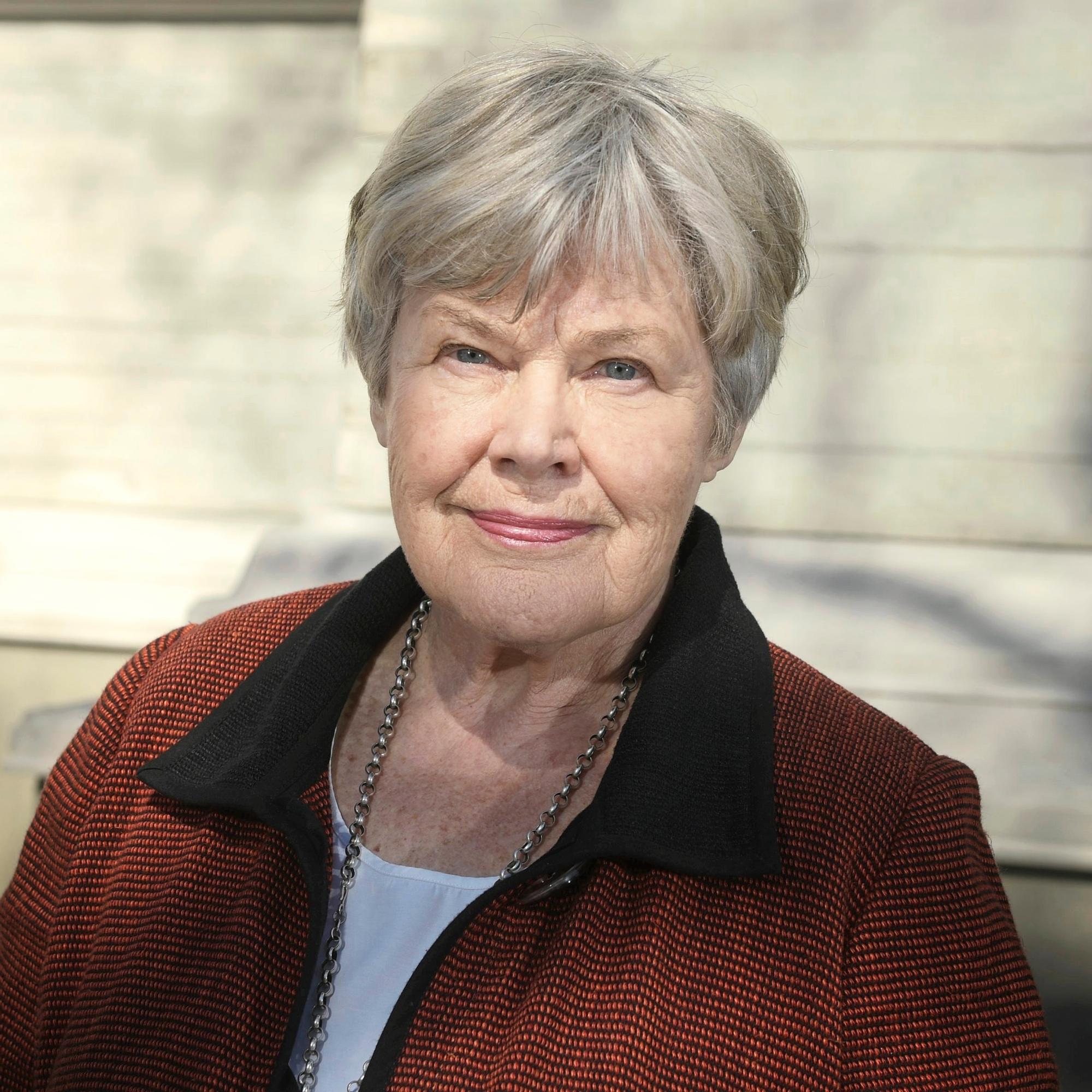 Elisabeth Rehn Petteri Orpon mairea hymy ärsyttää Apu