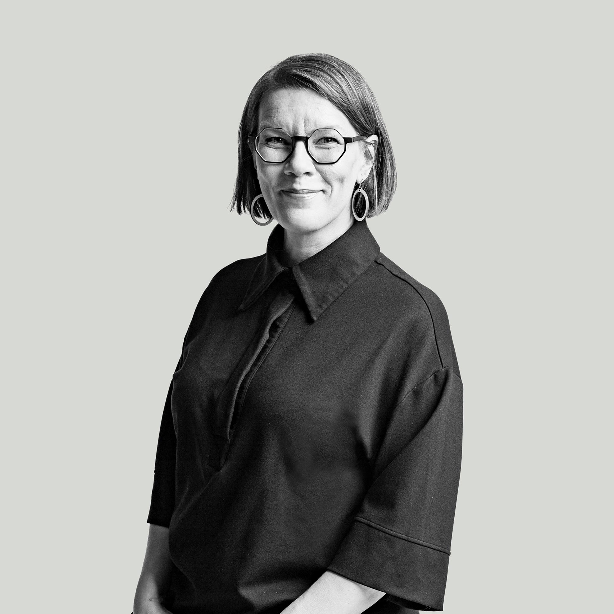 Kirjan lukemisesta on tullut yhteisöllinen tapahtuma – mutta lukemisen arvostus kuuluu vain keskiluokalle