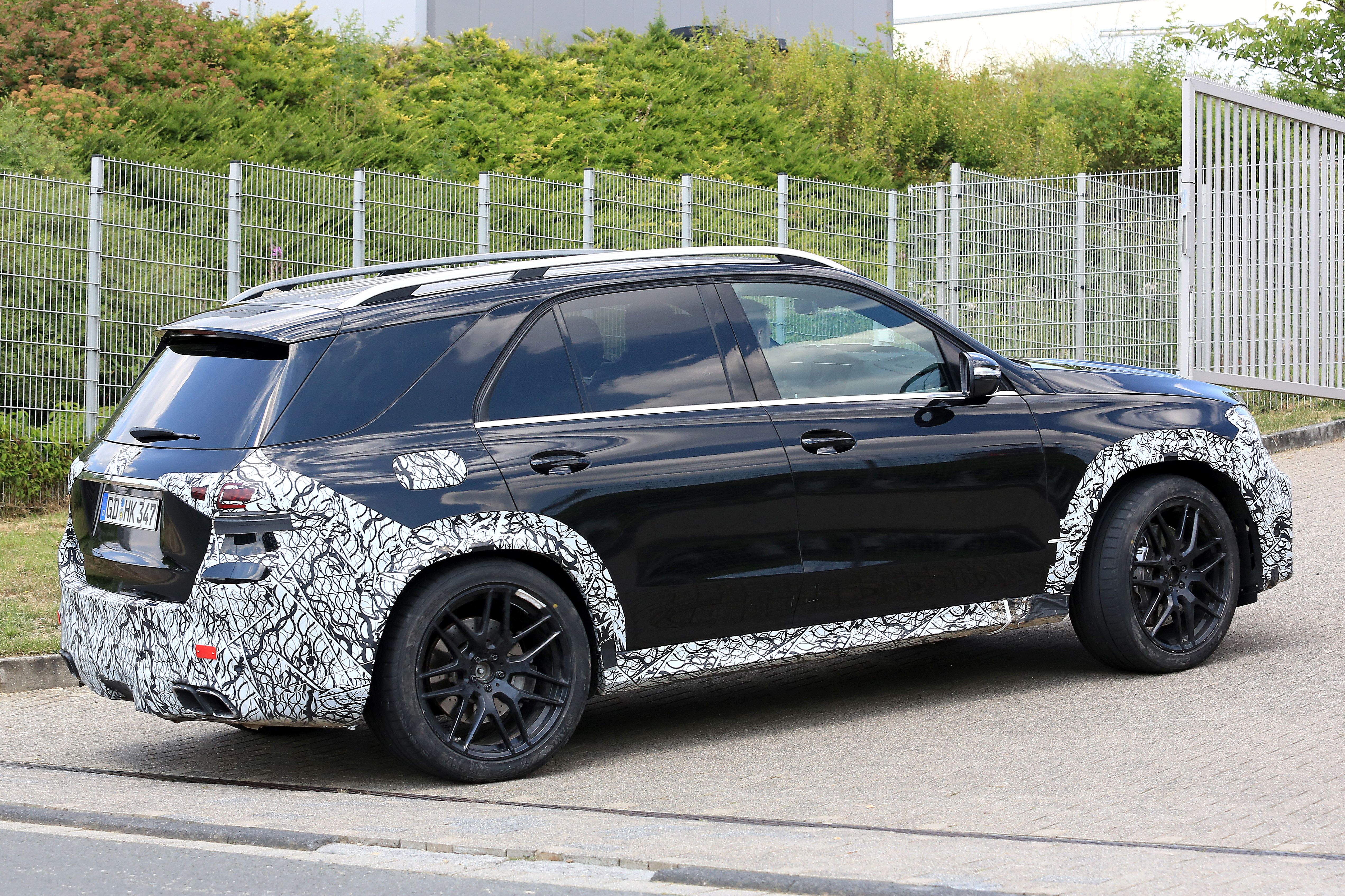 Amg Gle 63 >> Salakuvissa Uusi Mercedes Amg Gle 63 Tuulilasi Amg Gle 63 >> Salakuvissa Uusi Mercedes Amg Gle 63 Tuulilasi