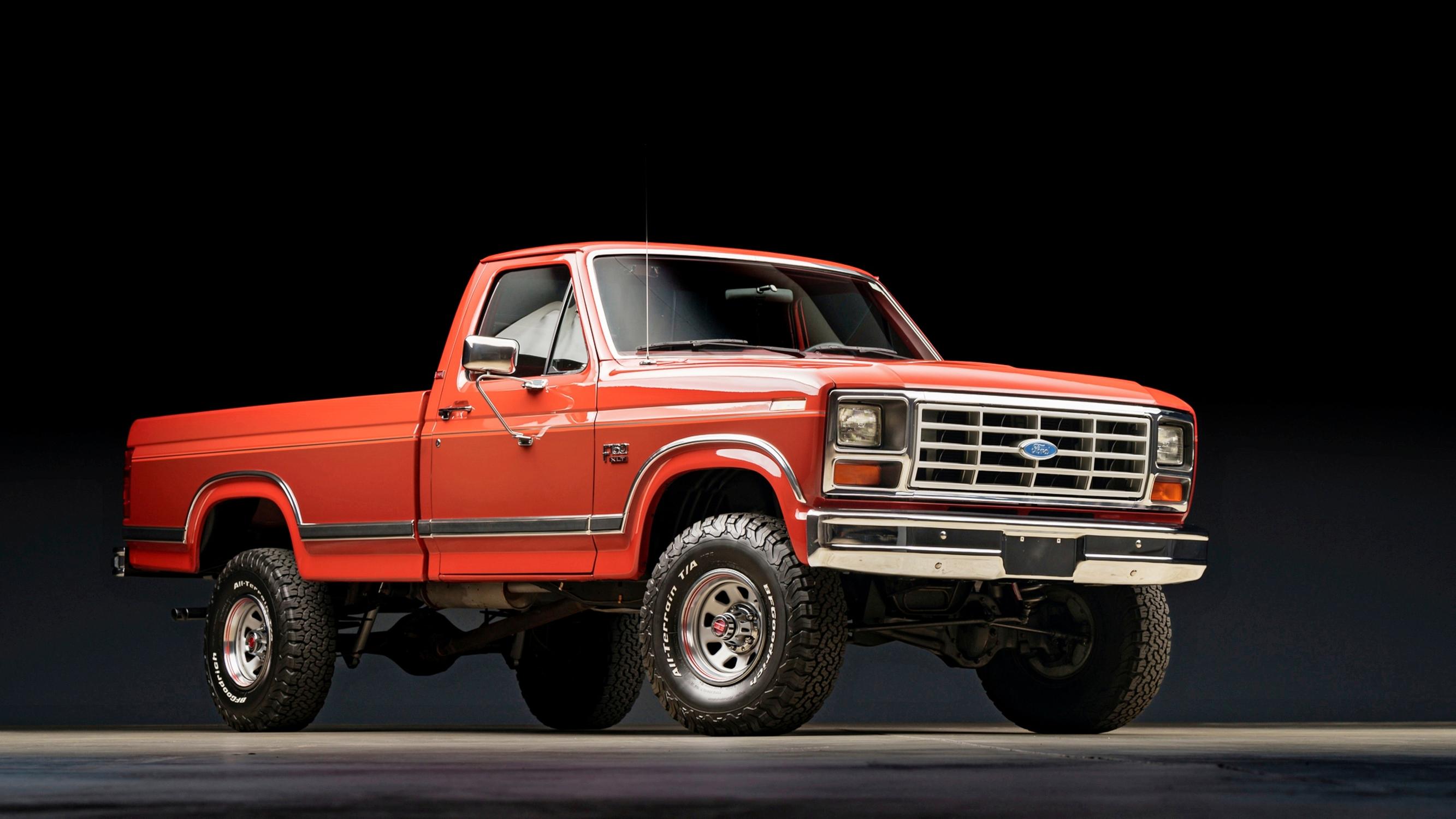 FORD-150. Jenkkien suursuosikki. Tämä on vuosimallia 1985.