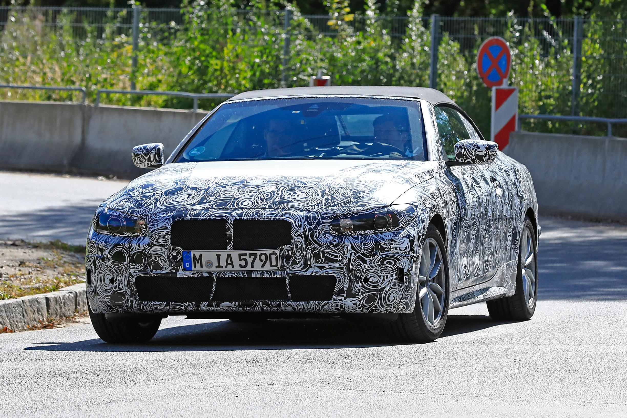 Salakuvissa BMW 4-sarjan cabrio