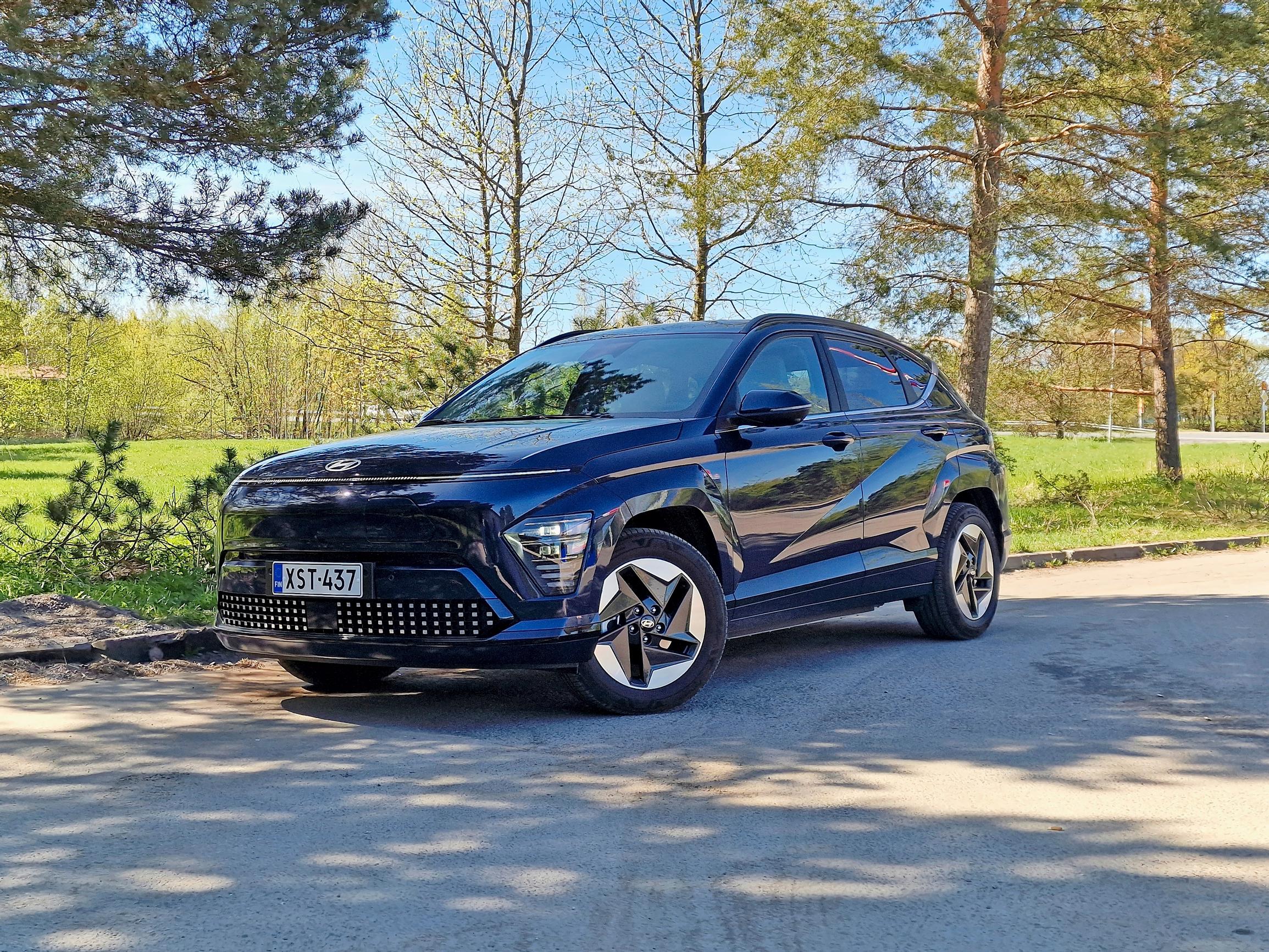 Hyundai Kona Electric Premium: Rahalle vastinetta, mutta onko turvallisuutta parannettu väärin keinoin?
