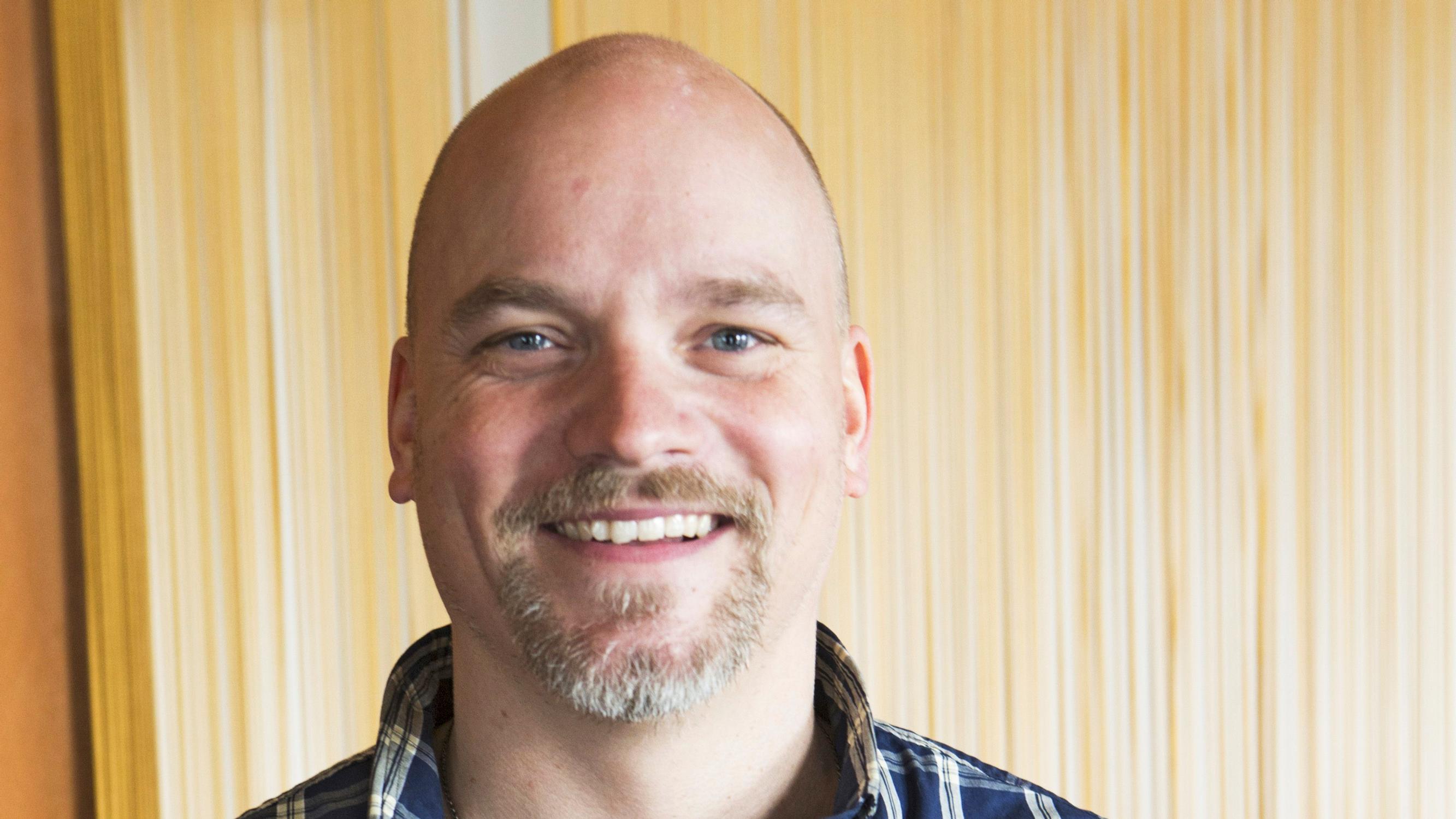 Stand up -koomikko Niko Kivelä: ”Pyydän anteeksi, että kiusasin – Minulla on hirveän huono omatunto”