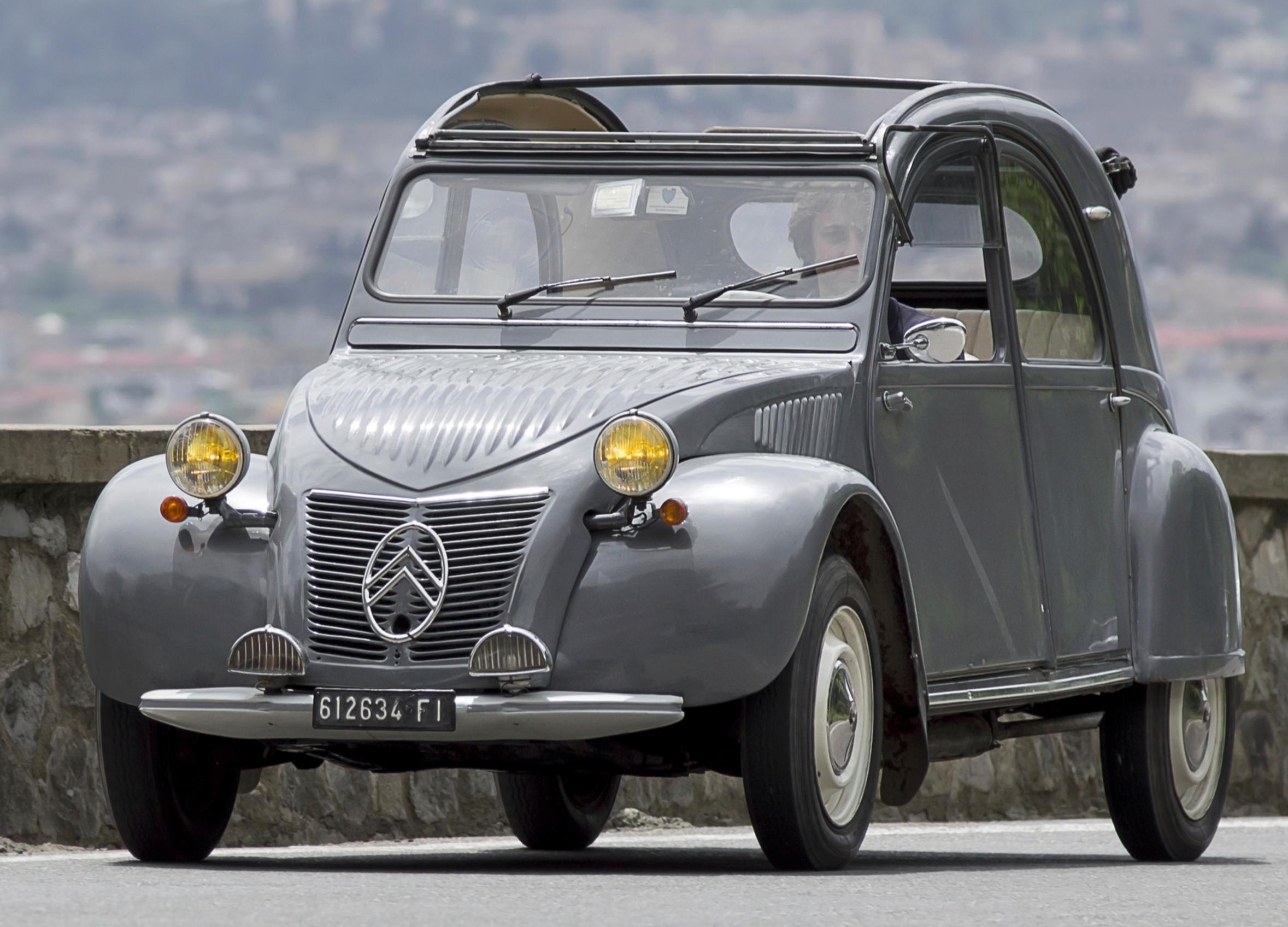 Citroen 2CV - Rättisitikka eli rättäri