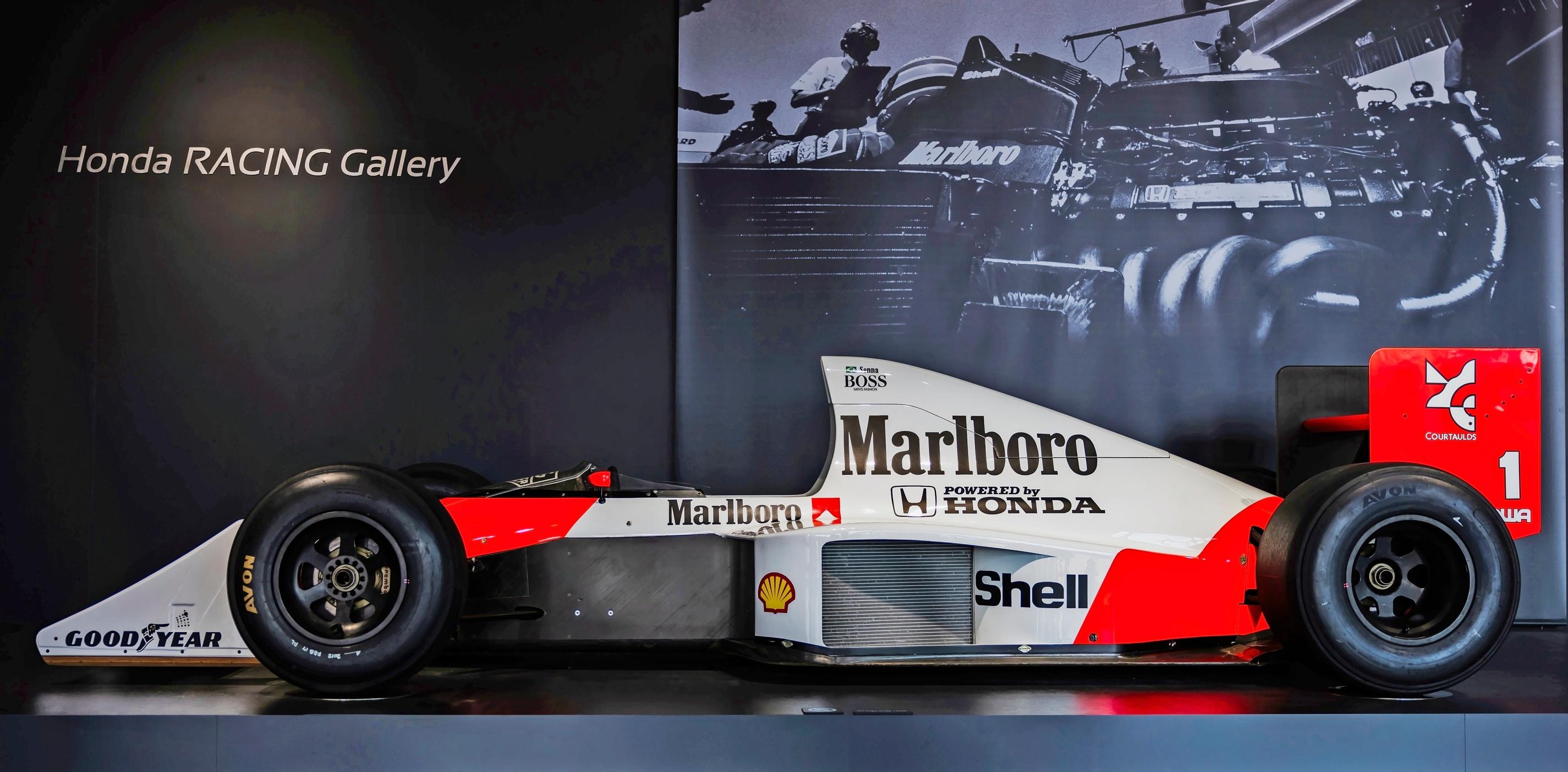 Honda on ollut yksi F1-sarjan keskeisistä moottoritoimittajista. Tässä komea McLaren klassisissa väreissä.