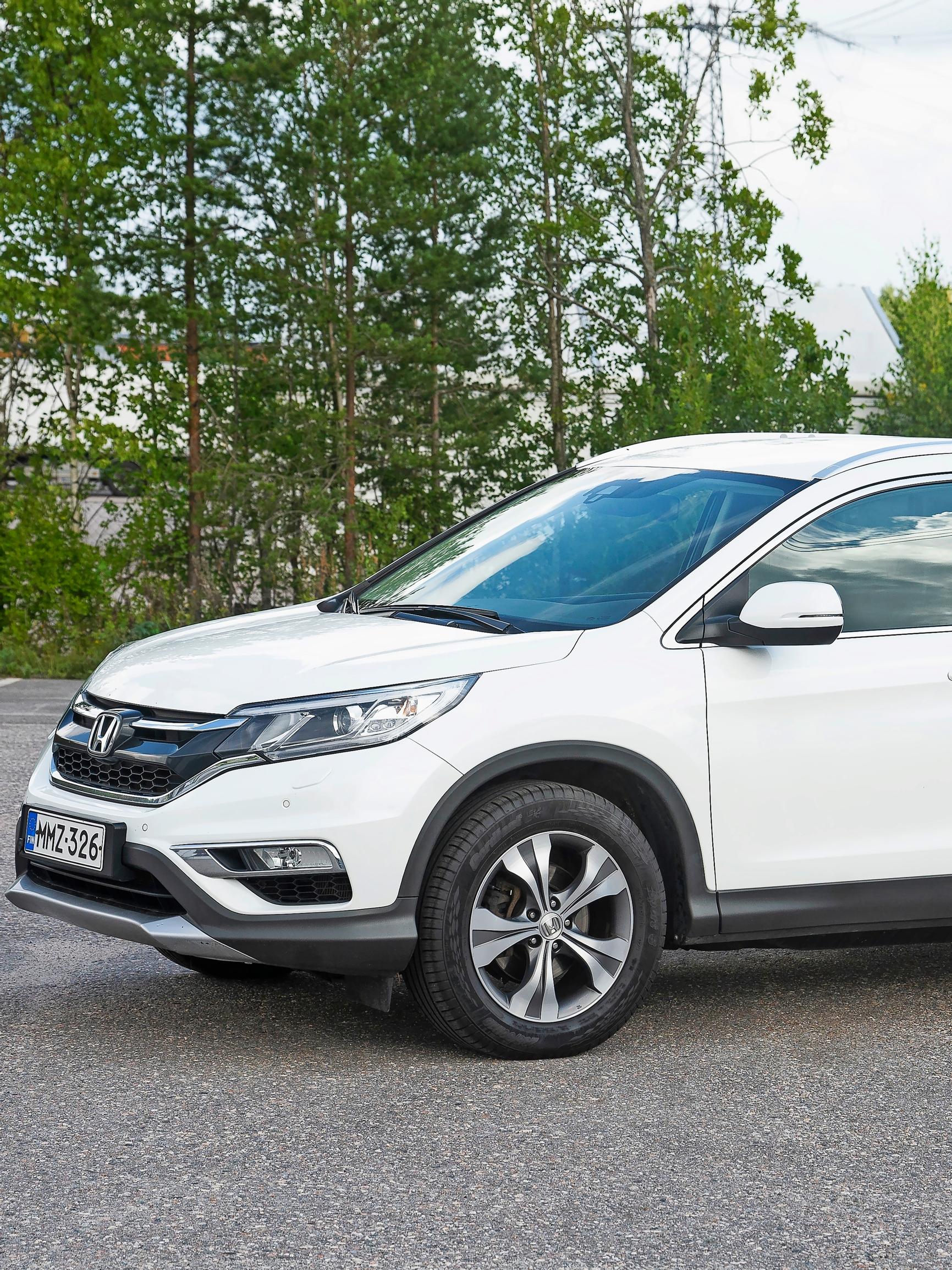 Honda CR-V vm. 2015 – Uskaltaako 267 000 kilometriä ajetun turbodieselin ostaa?