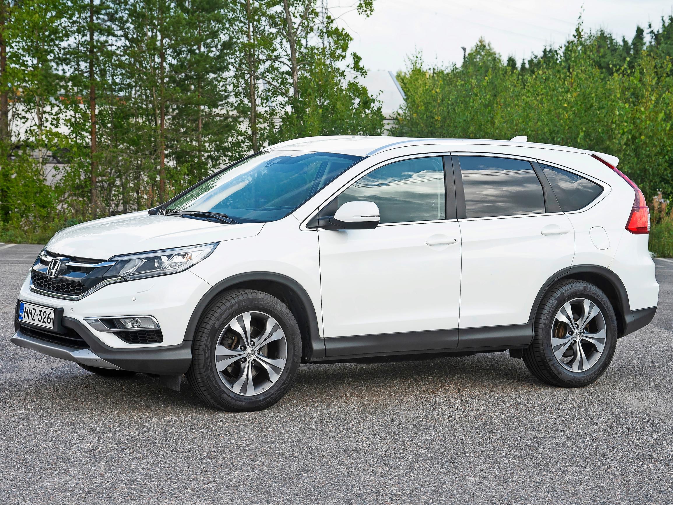 Honda CR-V vm. 2015 – Uskaltaako 267 000 kilometriä ajetun turbodieselin ostaa?