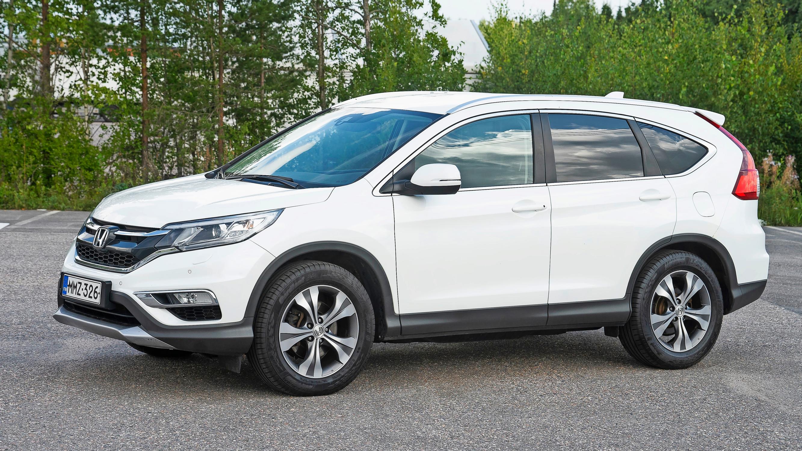 Honda CR-V vm. 2015 – Uskaltaako 267 000 kilometriä ajetun turbodieselin ostaa?