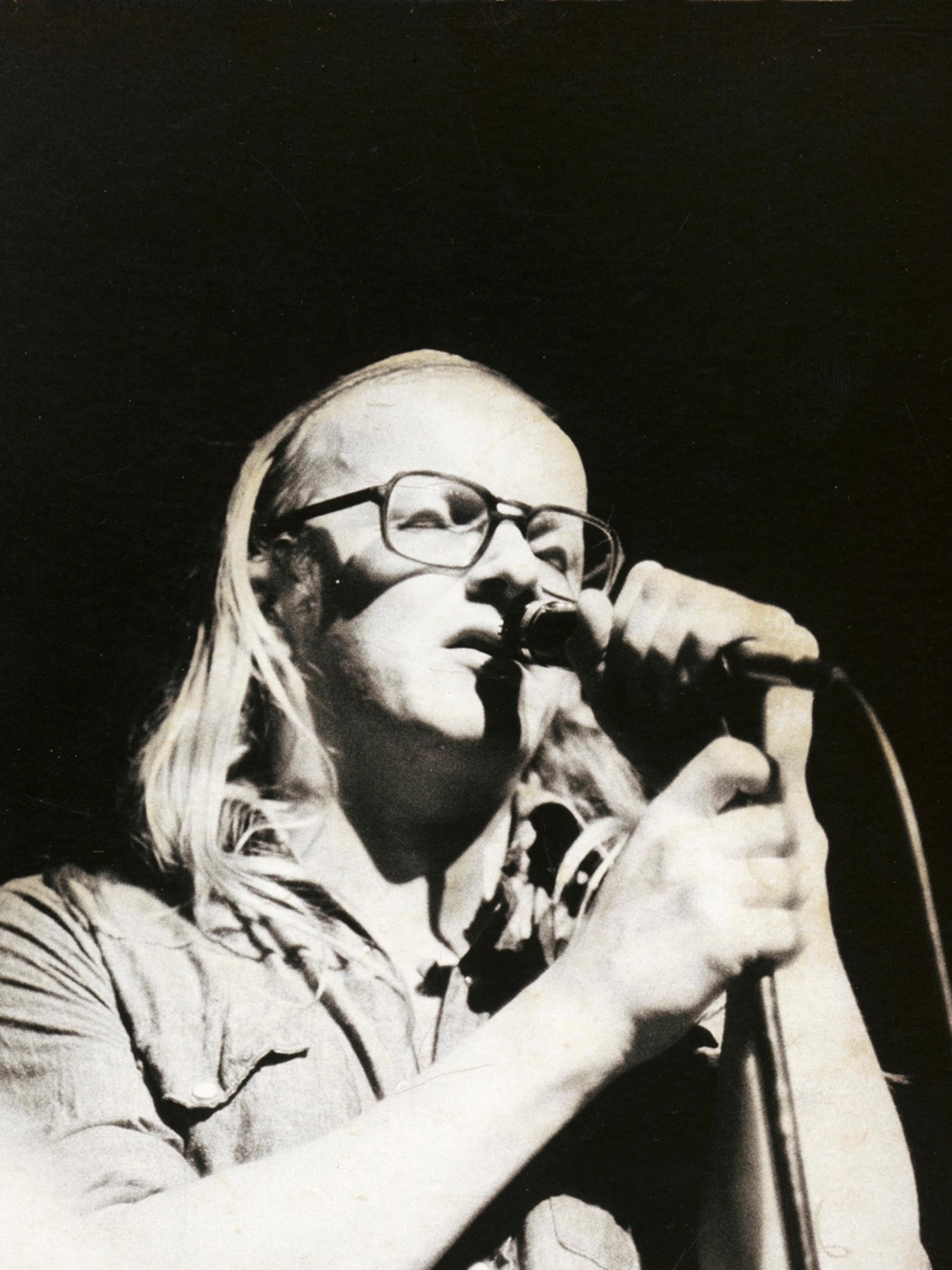 Juice Leskinen: Ei elämästä selviä hengissä