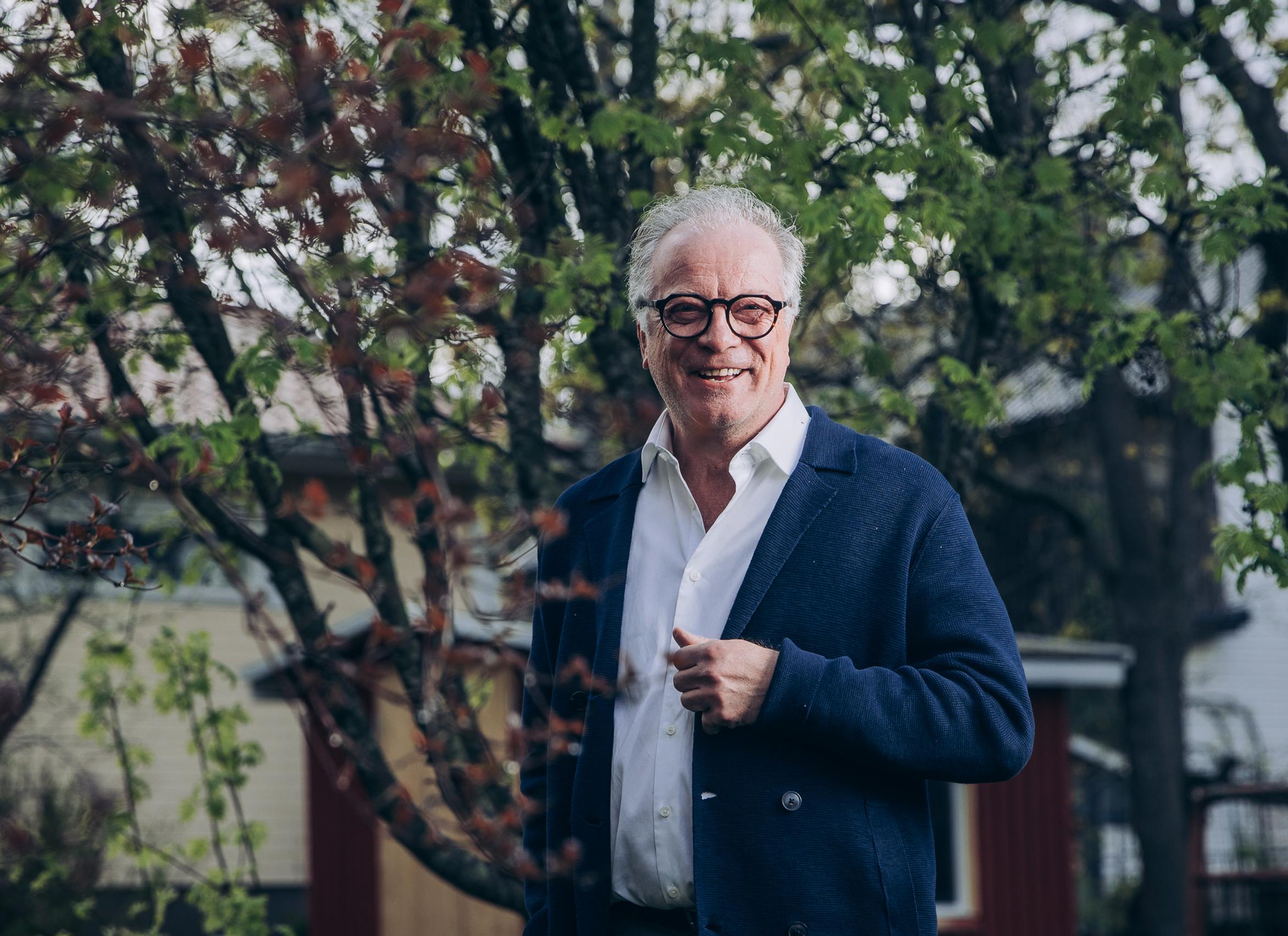 Matti Rönkä koronakriisin uutisoinnista: ”Yleisradio ei ole hallinnon äänitorvi – Olemme asialla kansalaisten puolesta ja kriittisiä kaikkia tietolähteitä kohtaan”