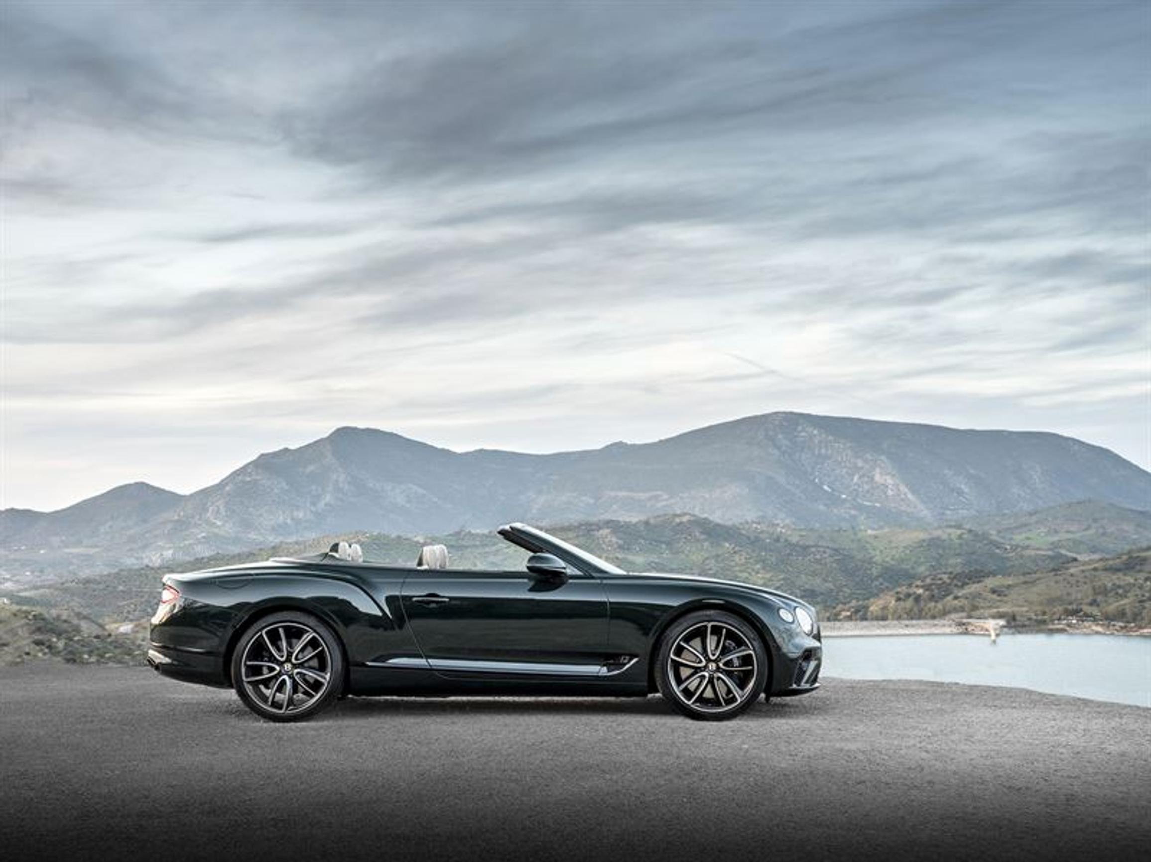 Katso kuvat - tällainen on Bentleyn ylellinen Continental GT Cabriolet