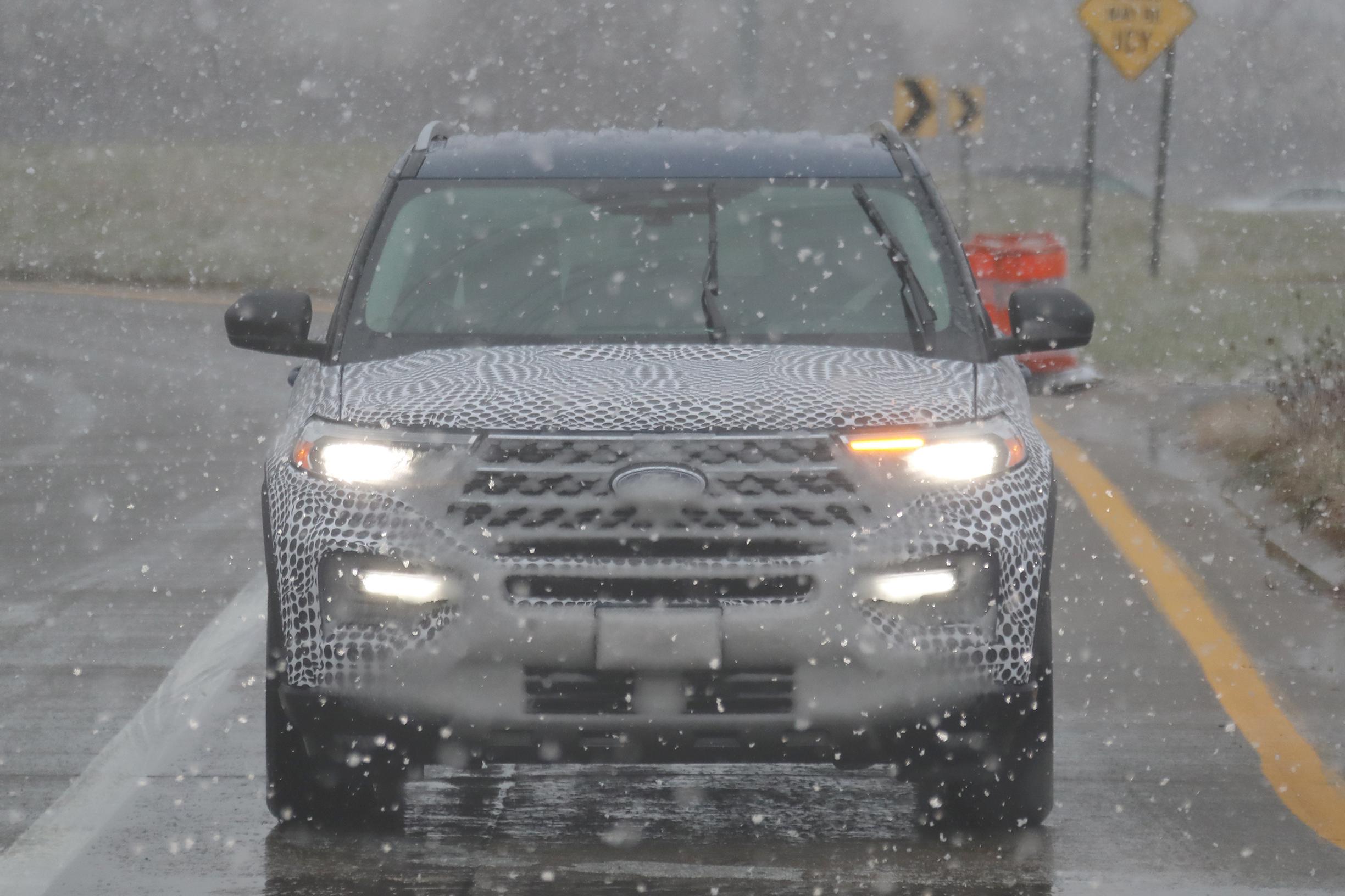 Salakuvissa Ford Explorer