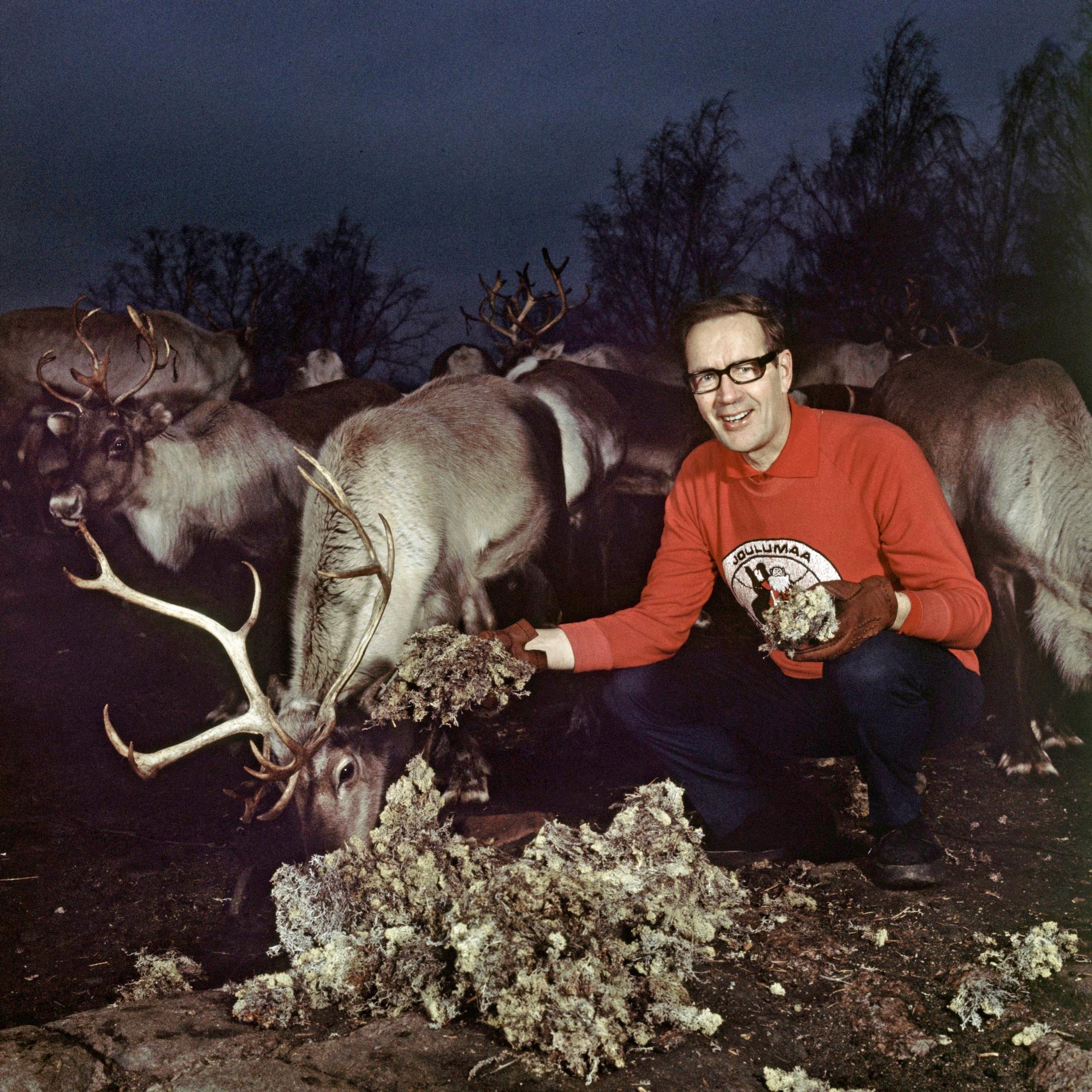 50 vuotta sitten: Niilo Tarvajärven paluu − kansanedustajan pesti sai jäädä, kun televisio kutsui Suomen tunnetuinta ruutukasvoa takaisin