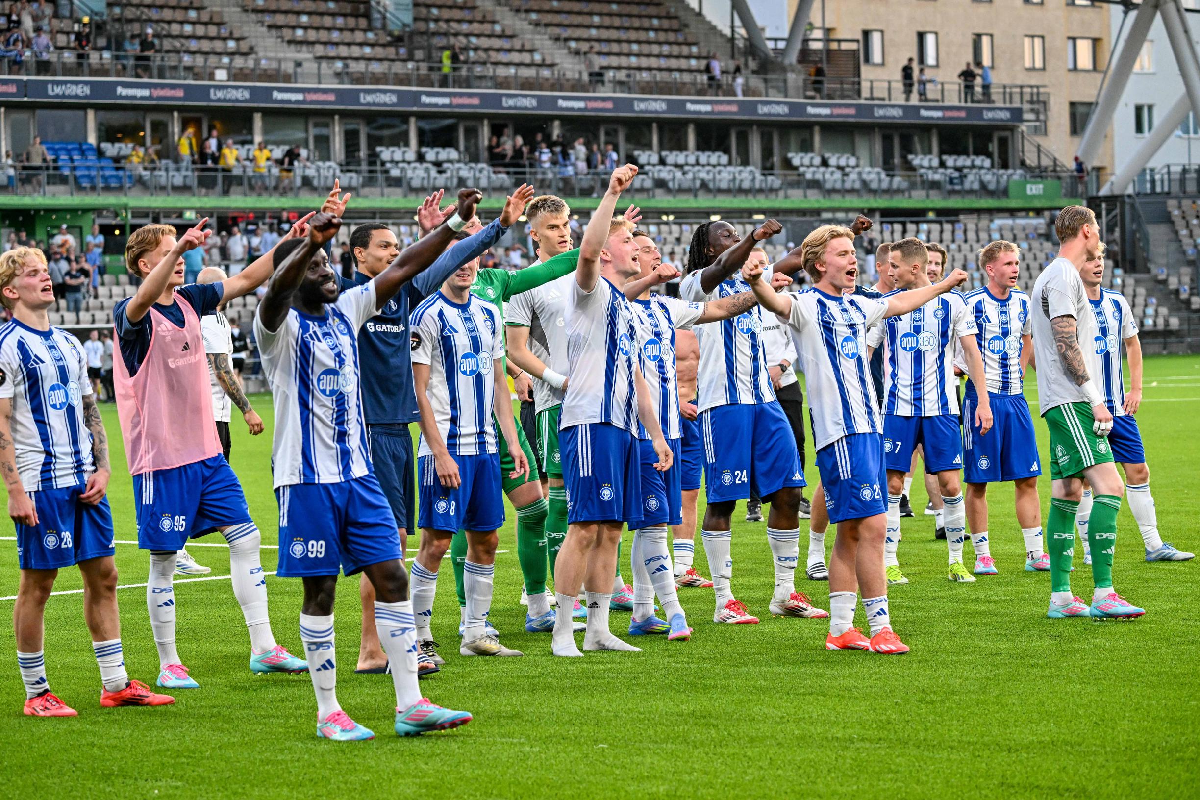 HJK osoitti tempullaan, että suomalaisen jalkapalloilun suurin haaste on jokin ihan muu kuin pimputtelu – "Tämä on miljoonien eurojen kysymys"
