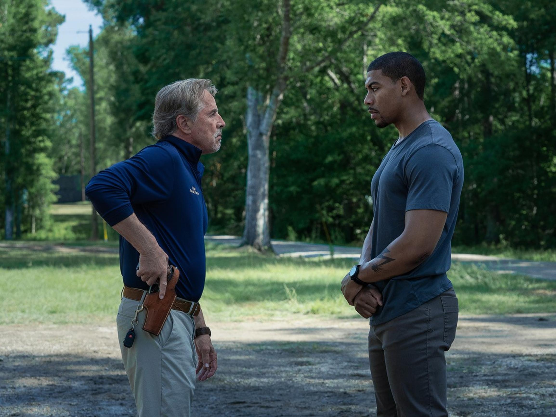 Don Johnson ja Sylvester Stallone gangstereina – Miten ”Kapteeni Amerikka” pärjää yksinhuoltajaisänä huoltajuuskiistasta?