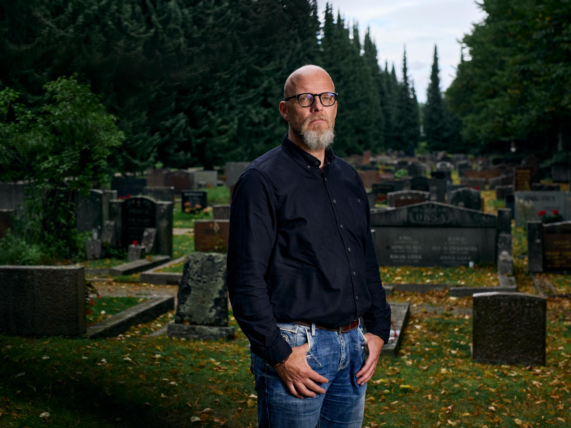 Jogurtista löytyneet lääkejäämät veivät sarjamurhaajan jäljille – Rikostutkija Jussi Wahe kertoo, miten myrkkyhoitaja jäi kiinni