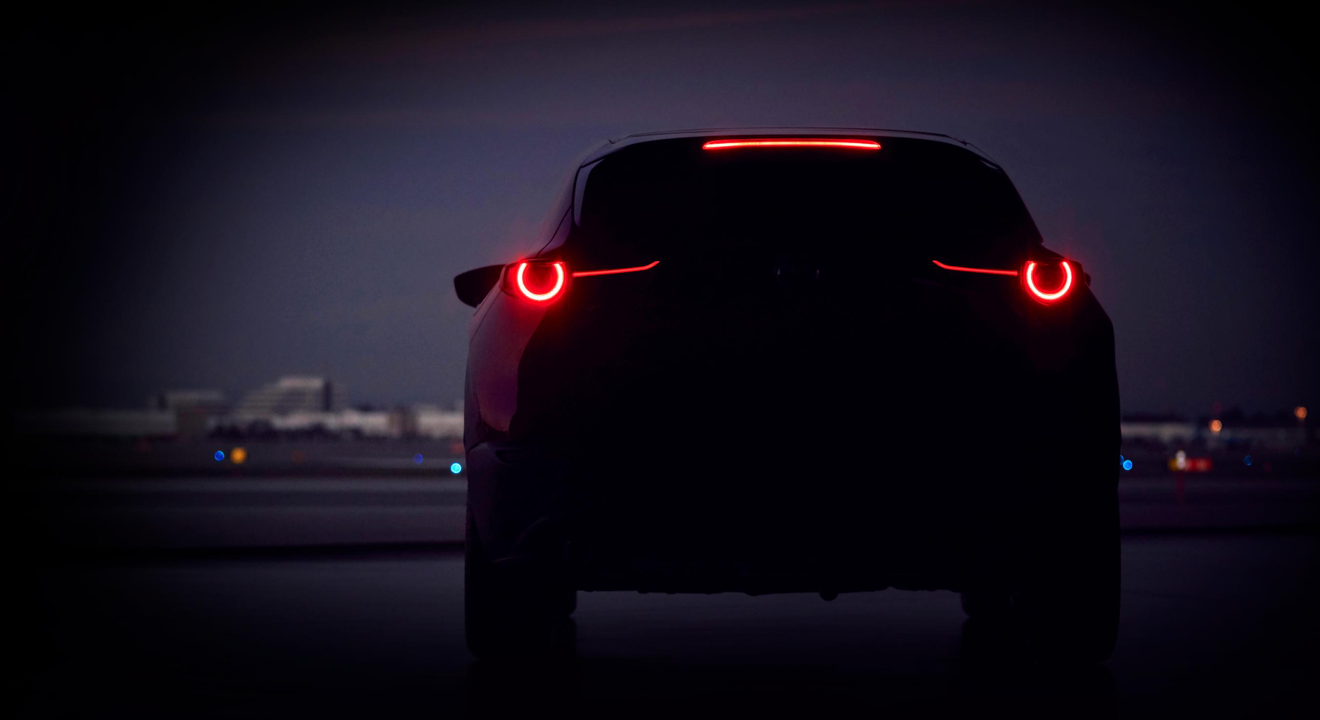Katso tiiserikuva - Mazda esittelee uuden SUV:n
