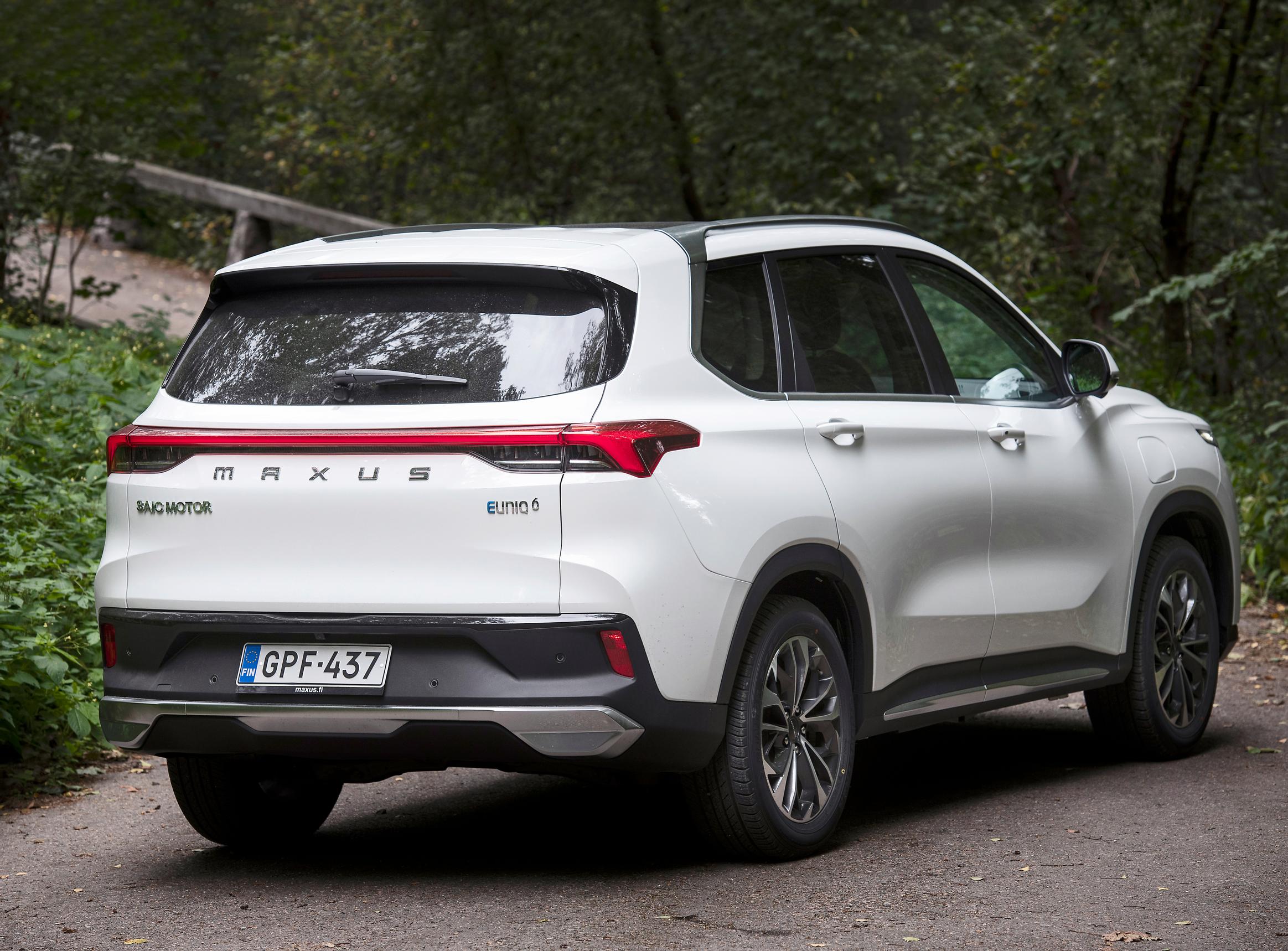 Maxus Euniq 6 Grand SUV takaa