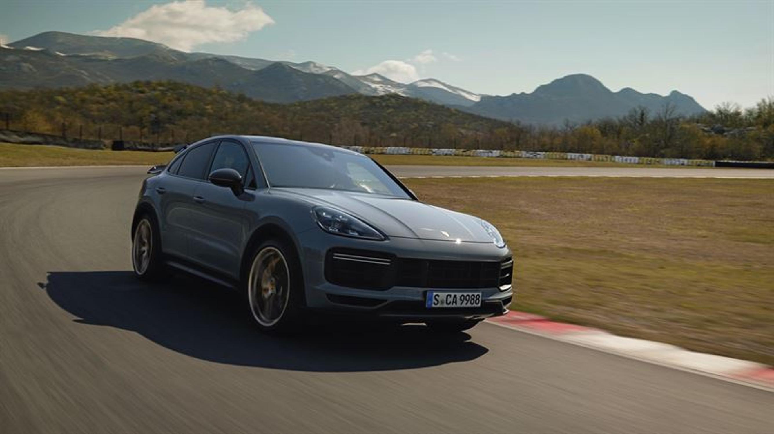 Porsche tekemässä Cayennea suurempaa SUV:ta