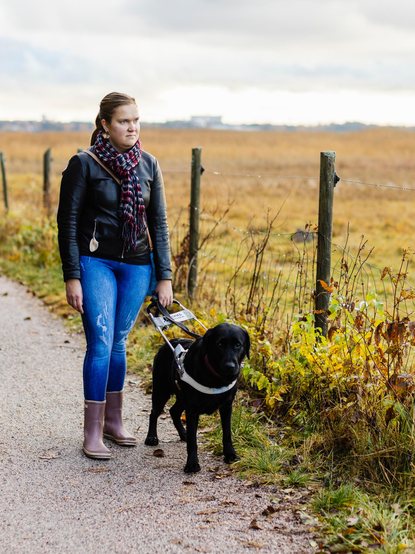 Opaskoira jäi kotiin, tilalle tuli muuli – Vammaisaktivisti Susanna Halmeen hullunrohkea vaellus yllätti hänet itsensäkin