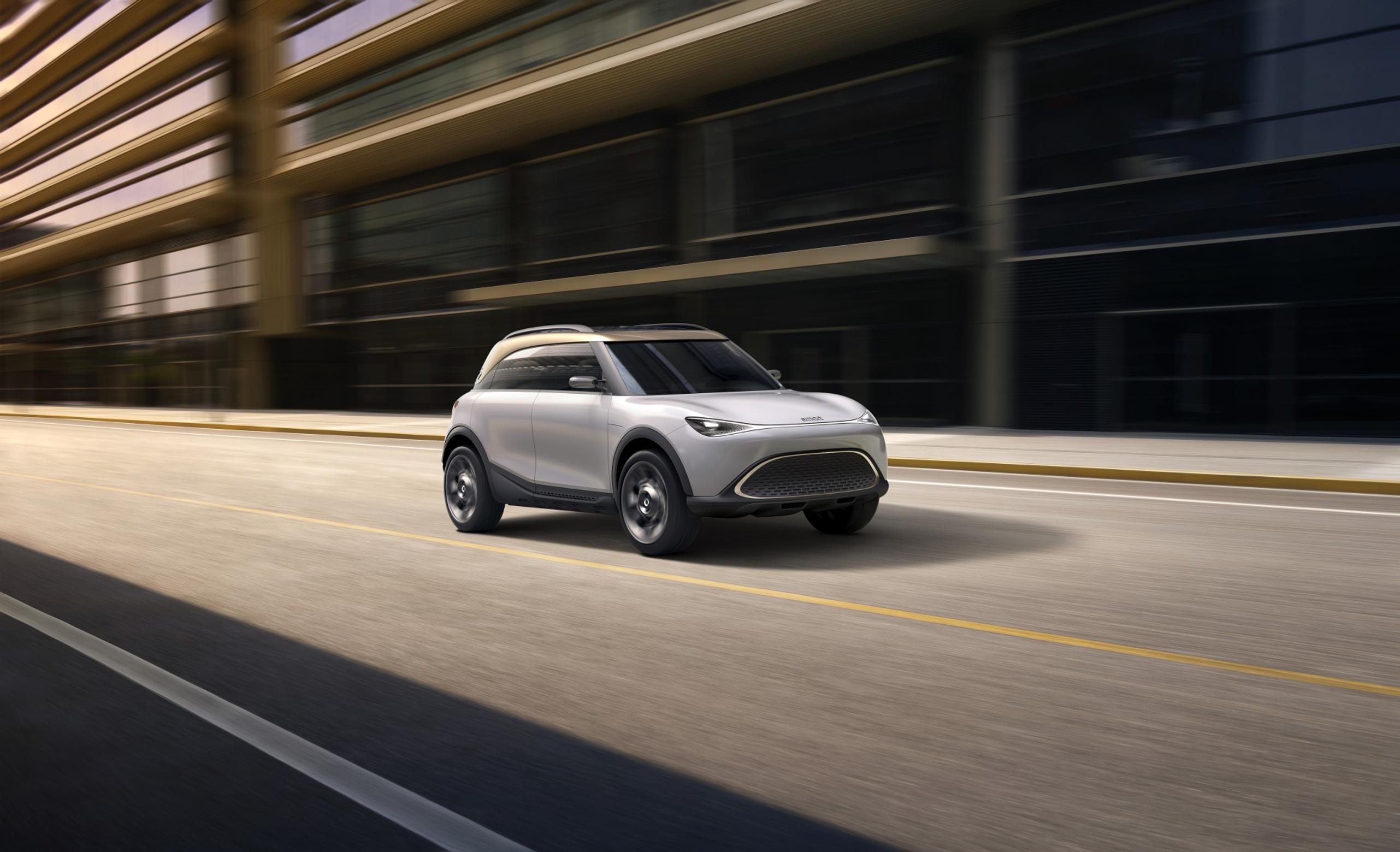 Miniautoistaan tunnettu Smart kasvaa aikuiseksi - uusi tulokas kuin Mini Countryman
