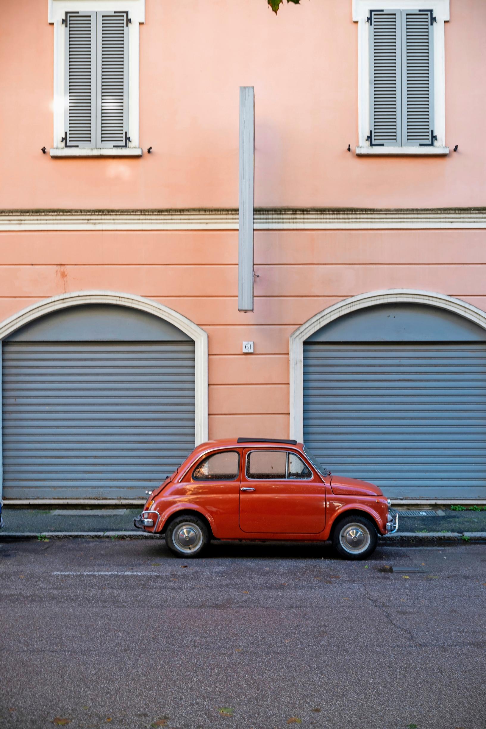 Fiat 500 | Jos haluaa jotain pientä ja sympaattista, niin tästä Fiatista on paha pistää paremmaksi.