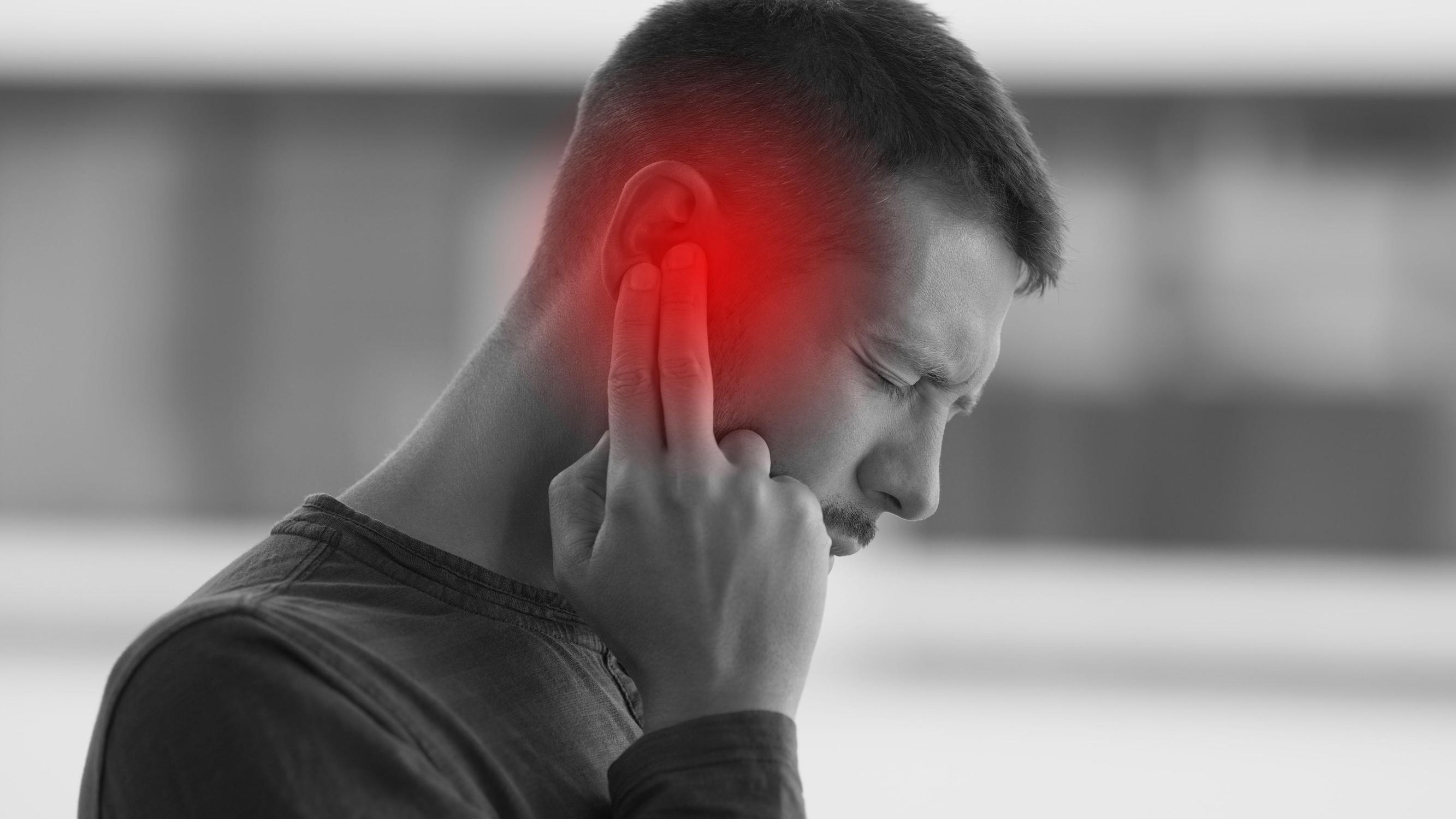  Viisi vinkkiä: Näin opit sietämään tinnitusta – korvien soimisen yleisimmät syyt meluvamma ja sisäkorvarappeuma 