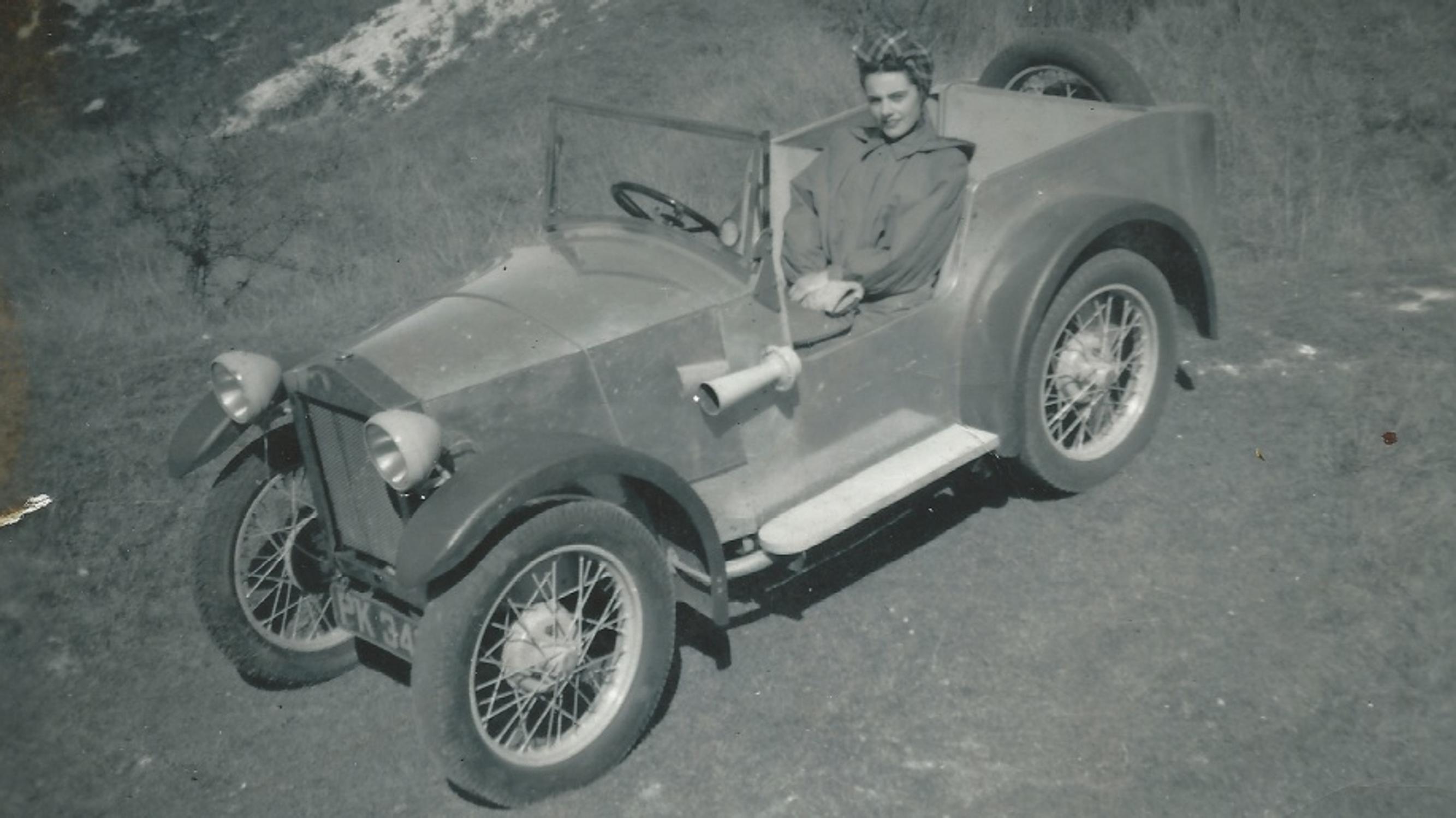 Katso kuvat - missä on Lotuksen historian ensimmäinen auto?