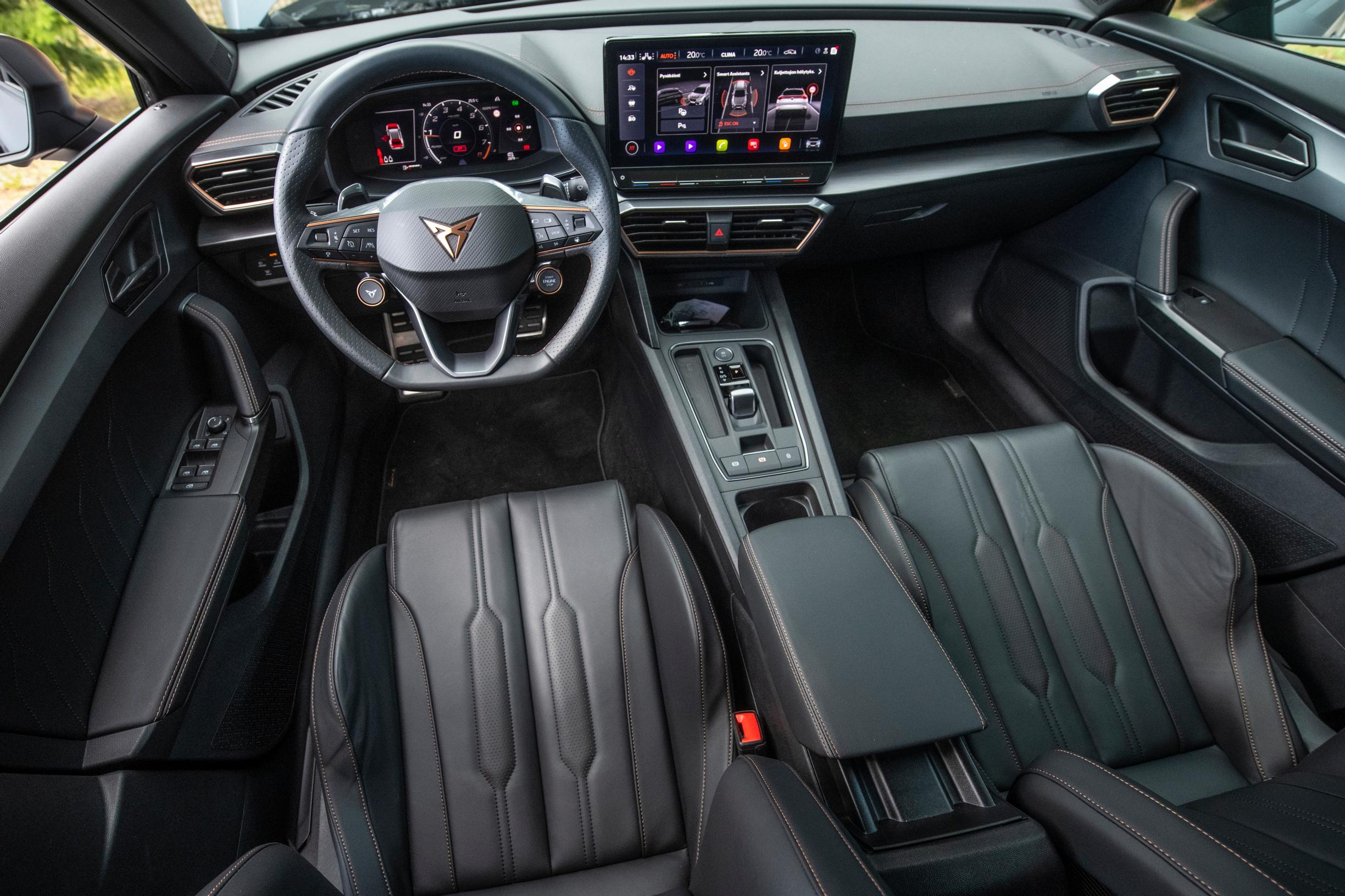 Cupra Formentor VZ5 ohjaamo