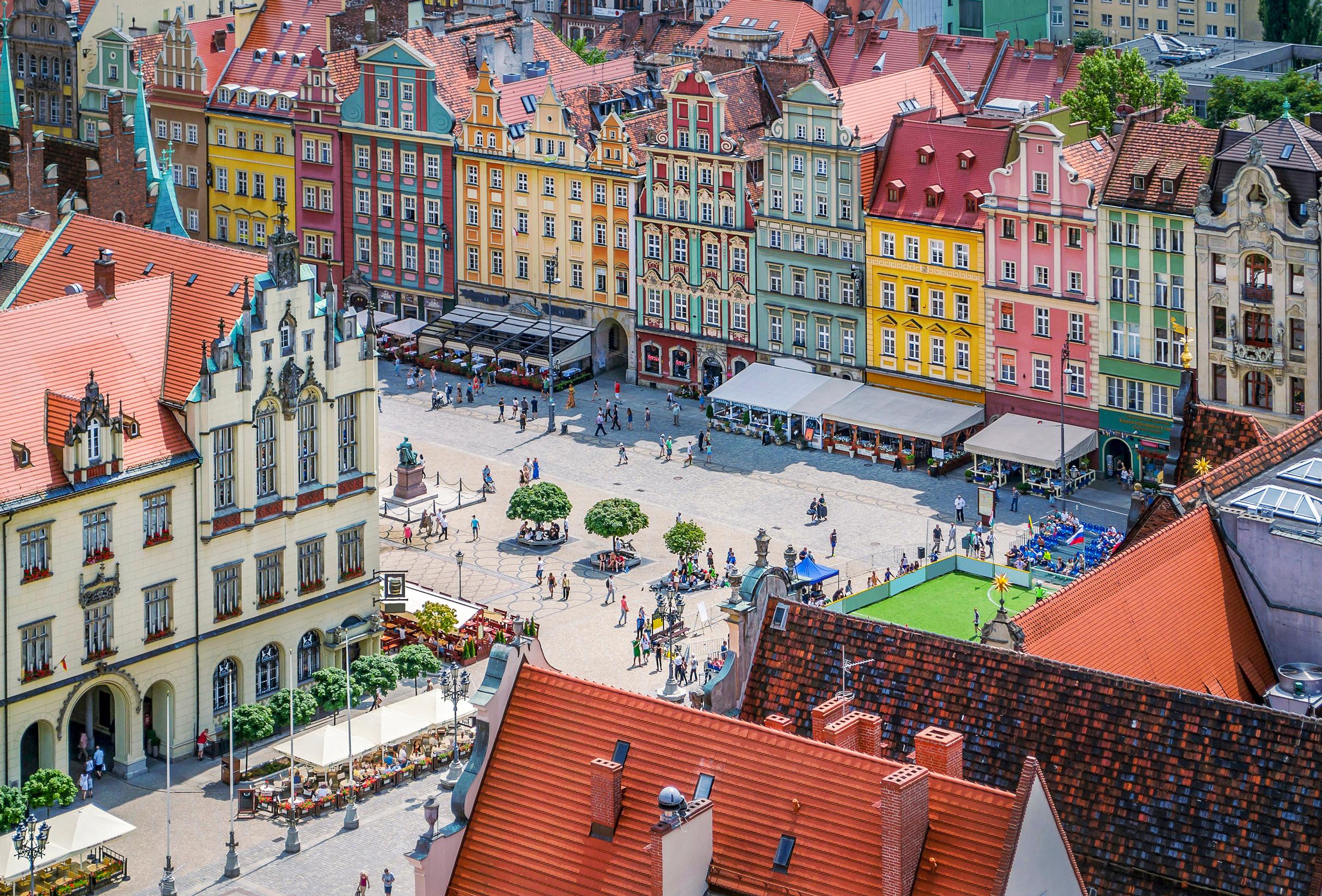 Kommunismia vastustavia tonttuja ja Spielbergin elokuvan kuvauspaikka – Wrocław on Puolan hauska kaupunkilöytö