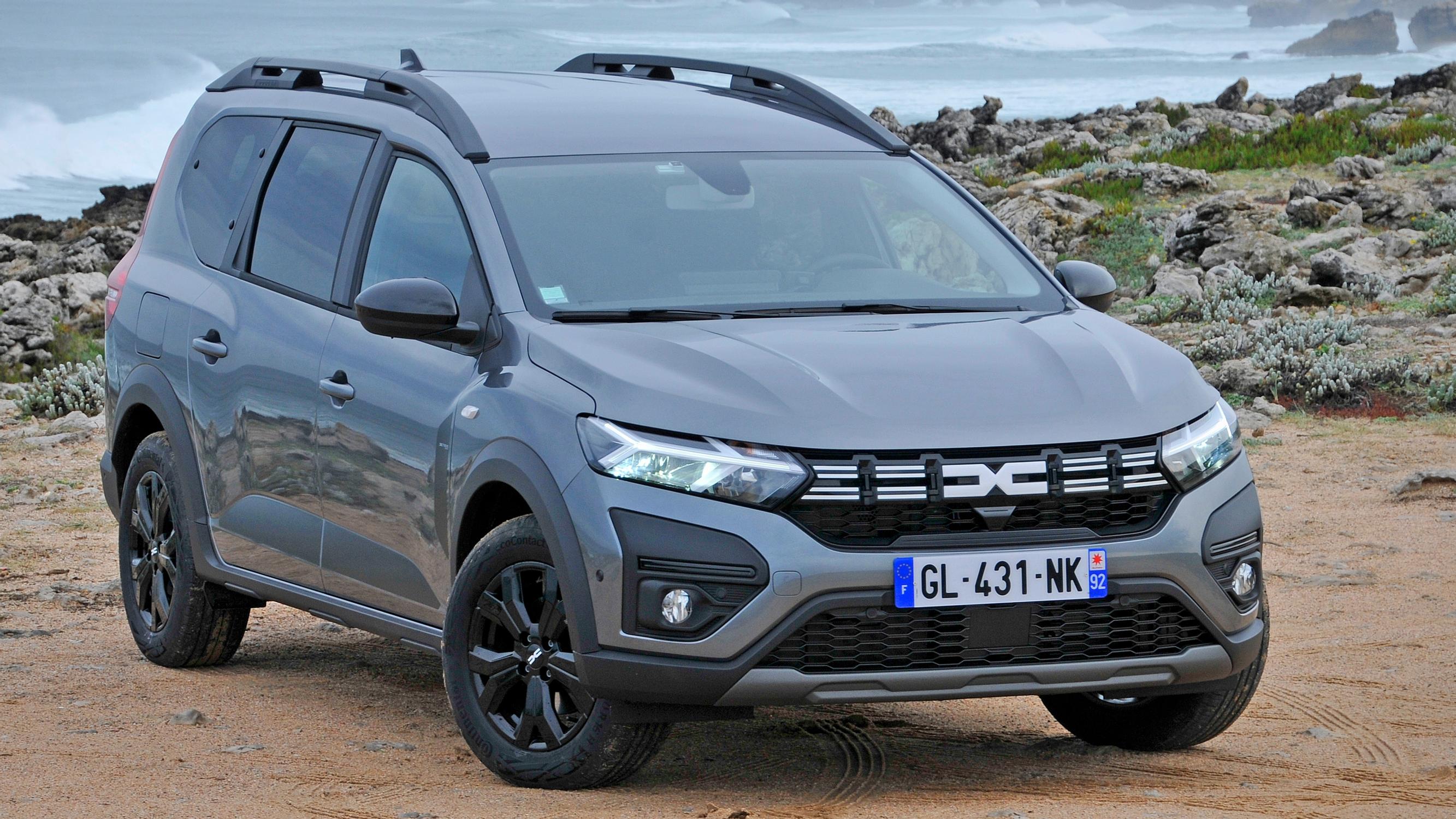 Dacia Jogger – Edullinen seitsenpaikkainen hybridi – Kilpailijoita tässä hintaluokassa ei ole