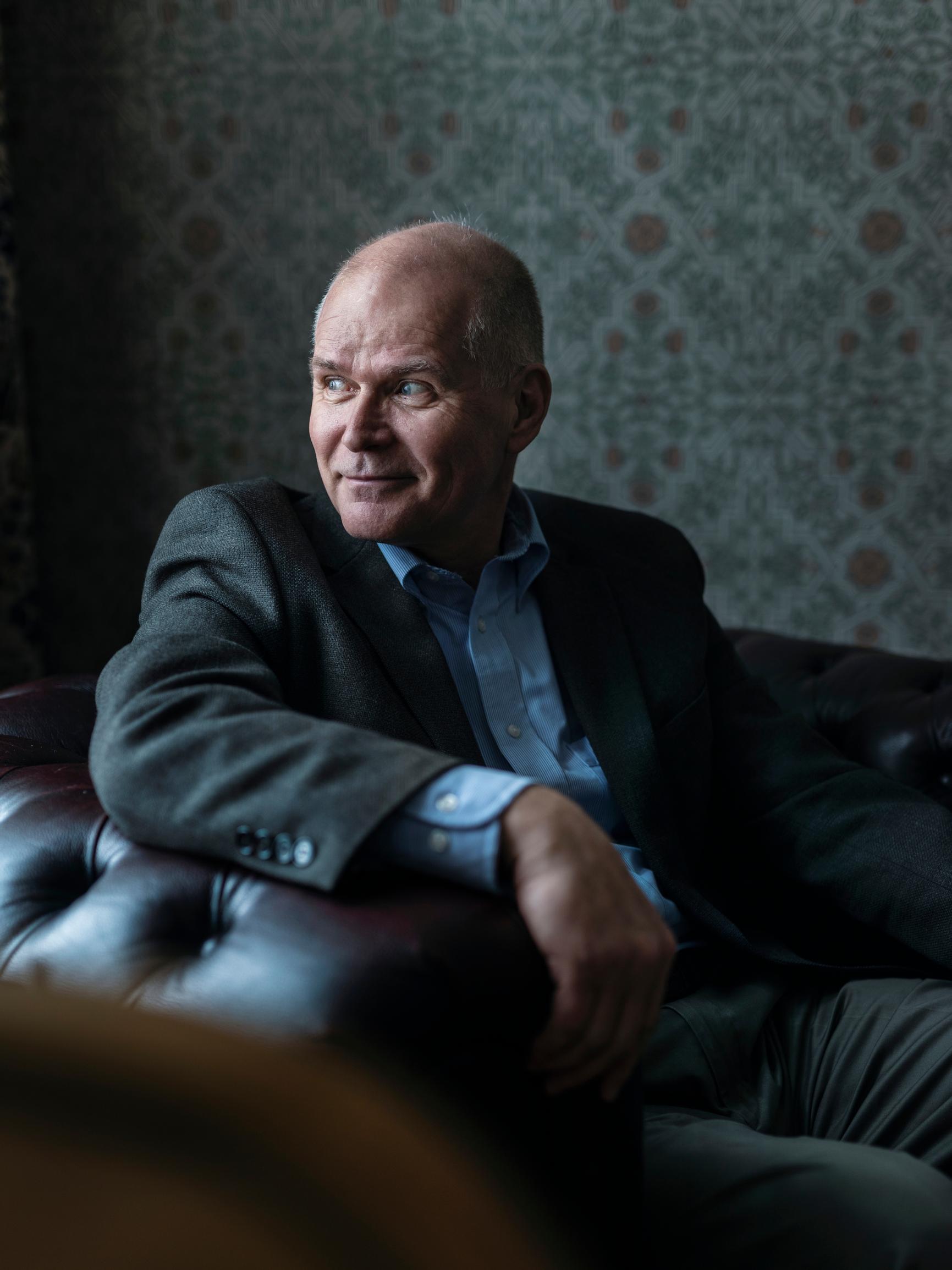 Puolustusvoimain ex-komentaja Jarmo Lindberg rauhoittelee suomalaisia: "Venäjän voimat eivät ole entisellään"