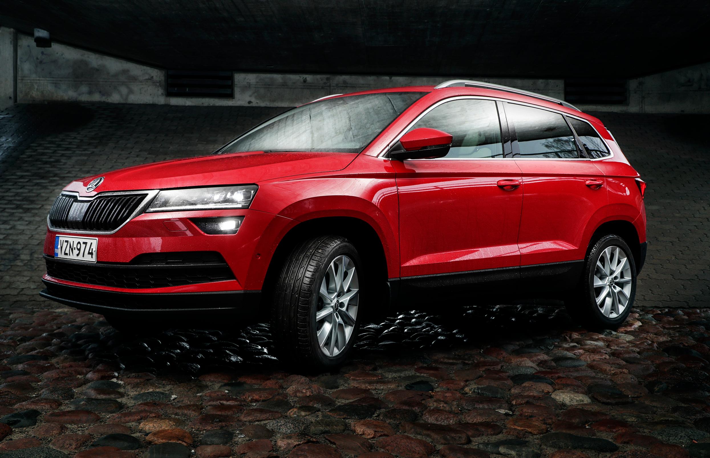 Tuulilasin koeajossa Skoda Karoq