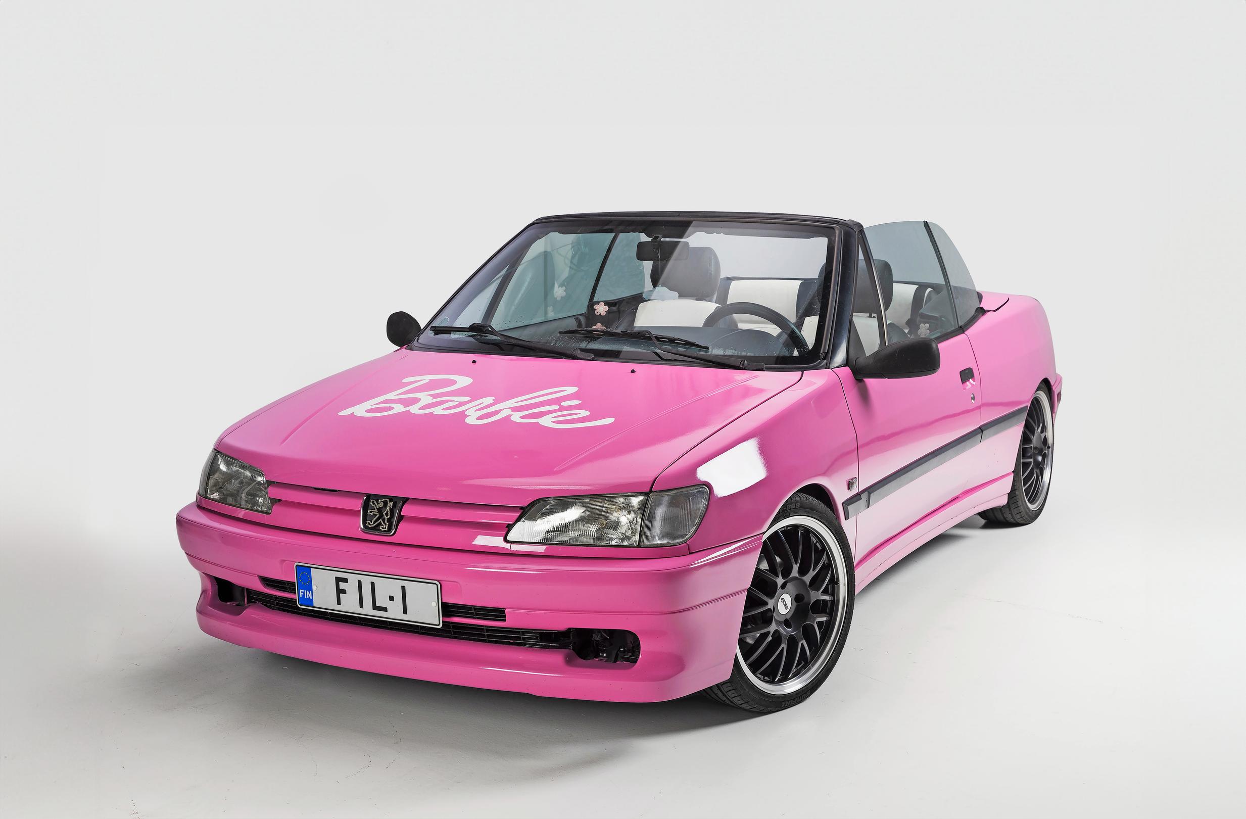 Peugeot 306 1.8 Cabriolet – Filippan sydän sykkii Barbielle 