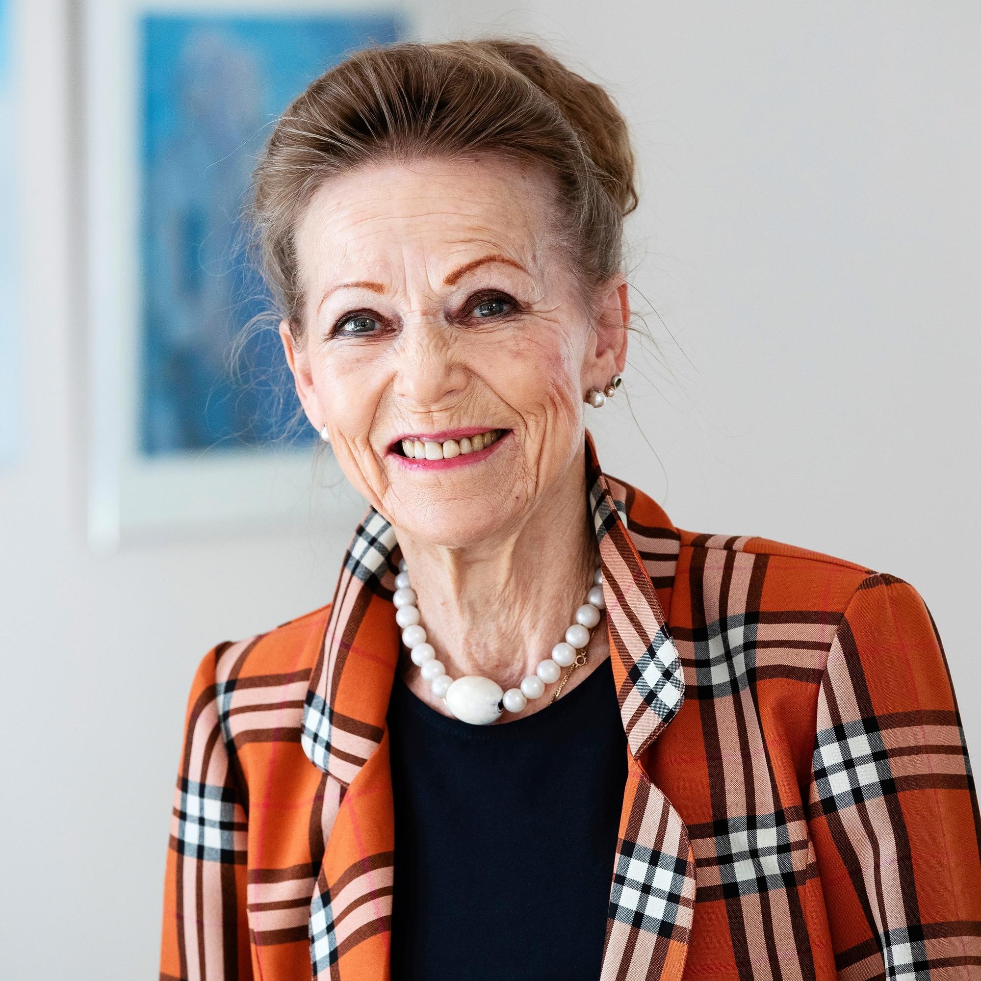 Mitalirohmu Maija, 75, tavoittelee maailmanennätystä – "Aion juosta vielä satavuotiaana"