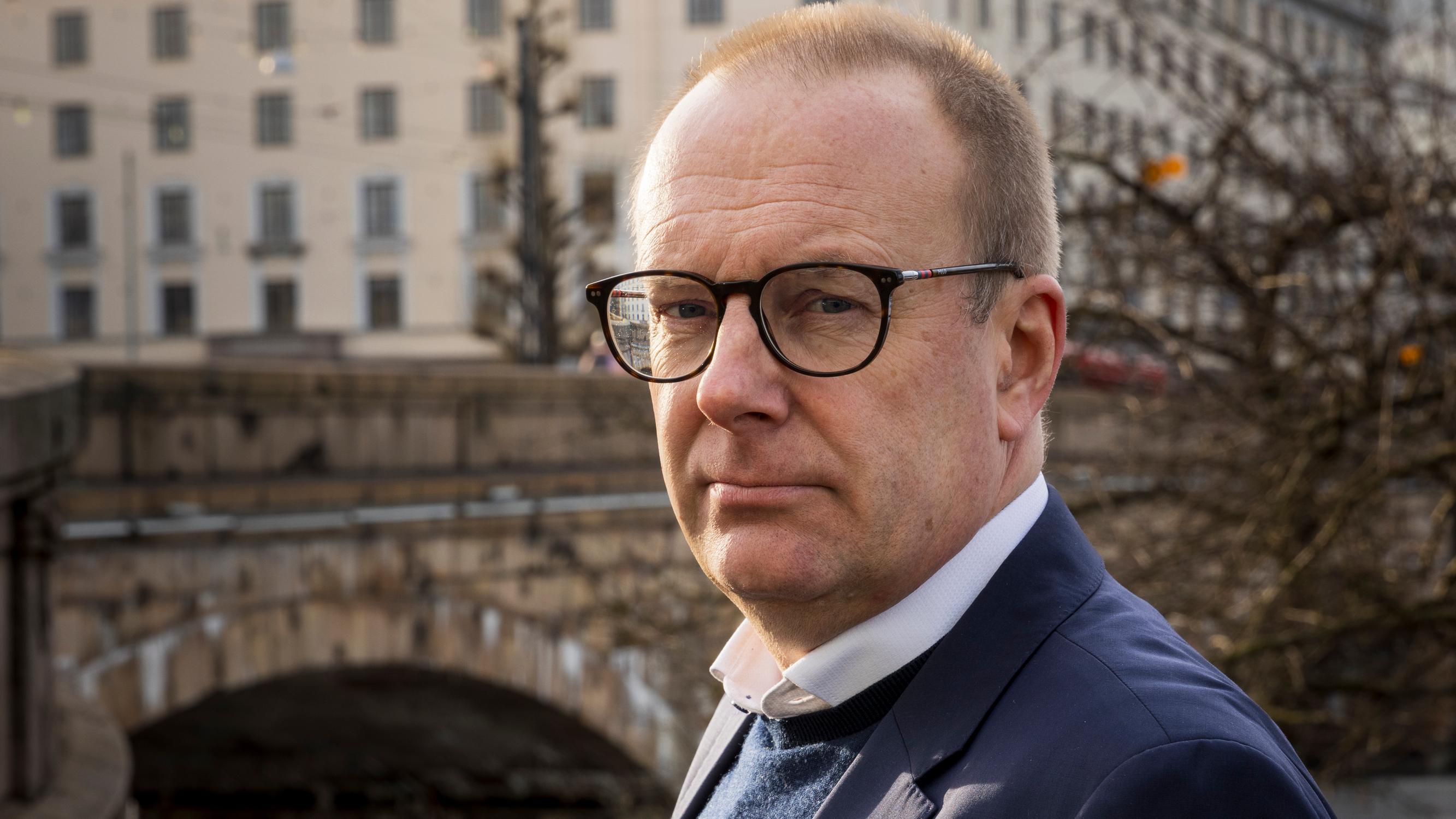 Perussuomalaisiin siirtyneille duunareille tulee vastaan karu todellisuus, sanoo SAK:n Jarkko Eloranta