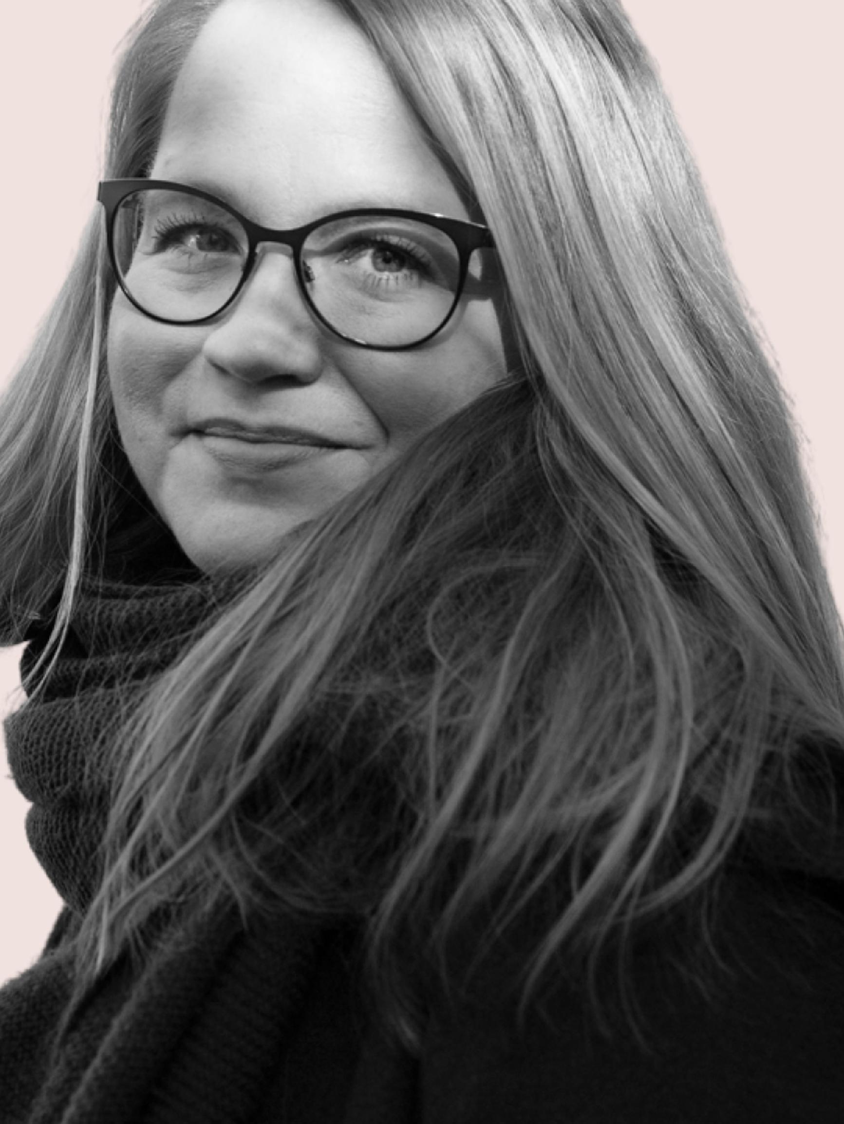 Kaipaatko elokuvaa tiettyyn elämäntilanteeseen? – Täältä löydät kaikki Anu Silfverbergin leffasuositukset!