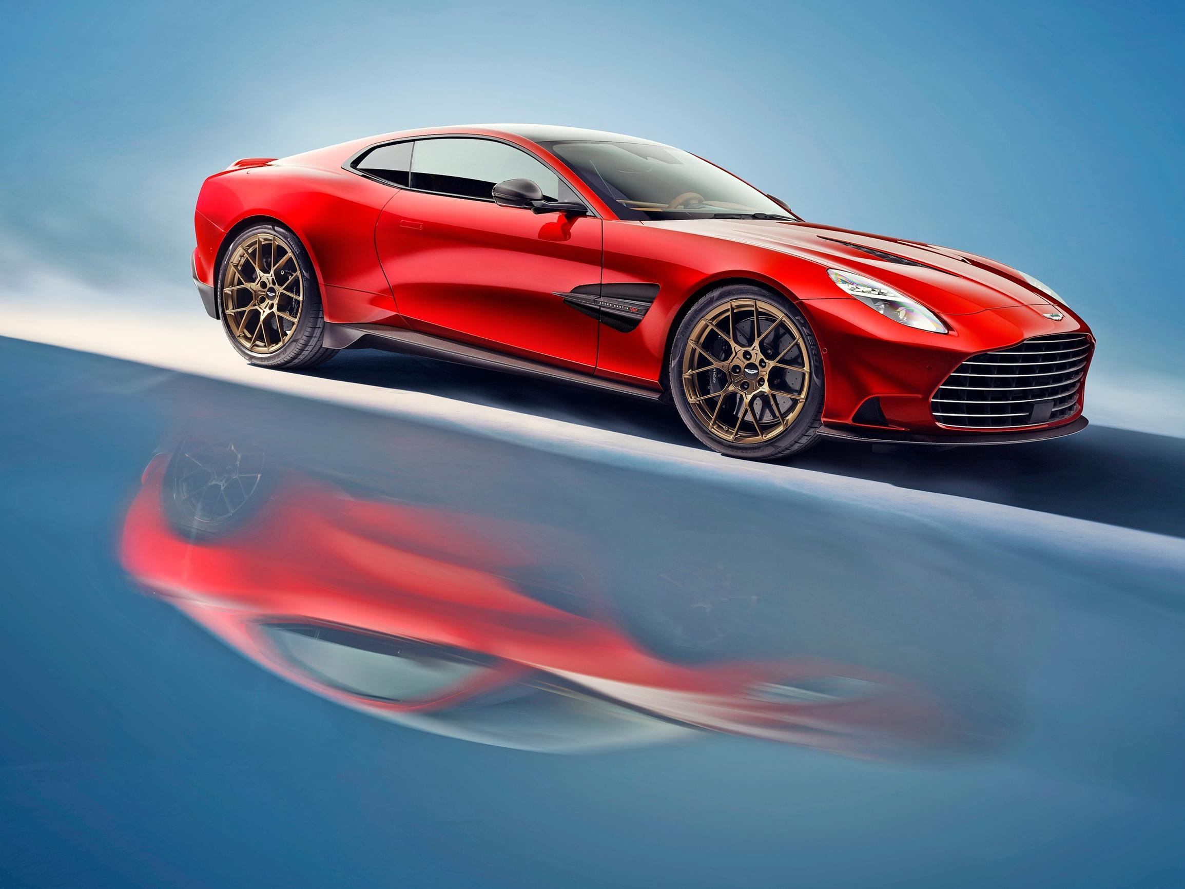 Pelastaako Aston Martin Vanquish brittimerkin tulevaisuuden? V12 ja turbot löytyy, mutta ei yhtään sähköä