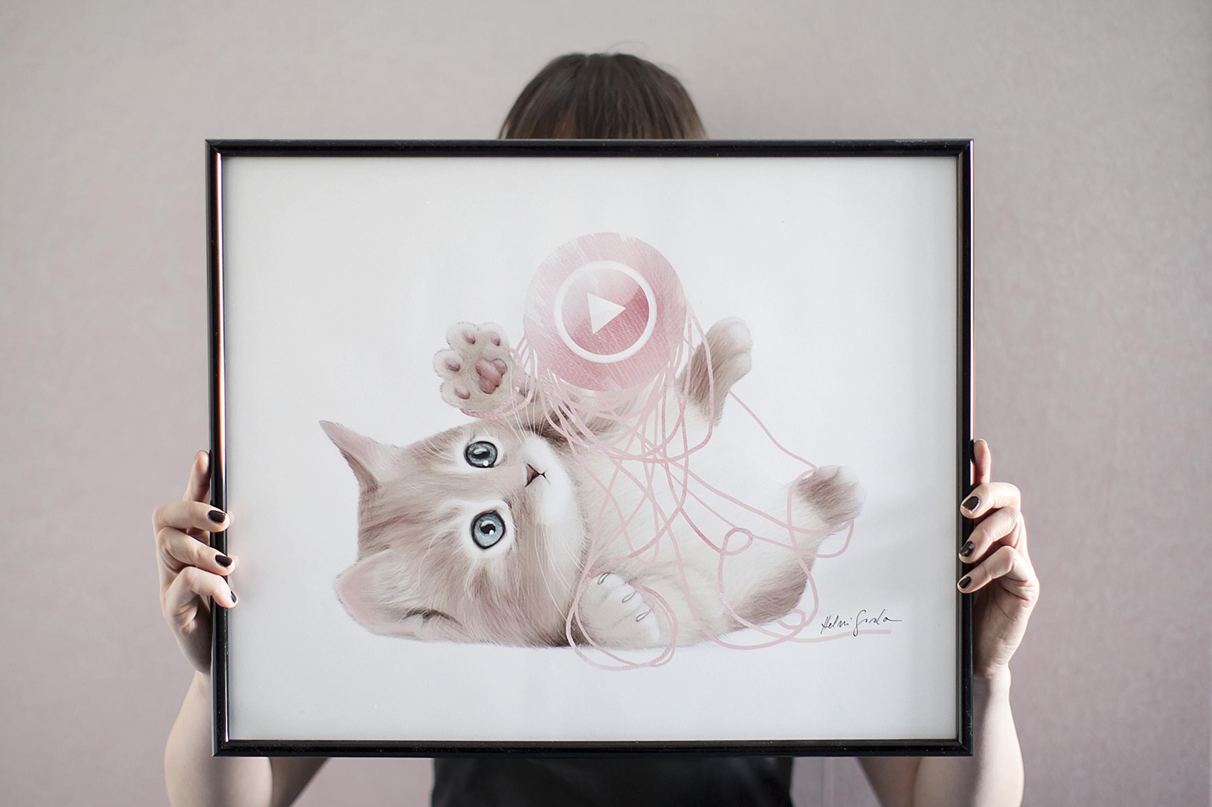 Image ja Napa Illustrations lahjoittavat kulttuuriministerille Helmi Sirolan kissataulun