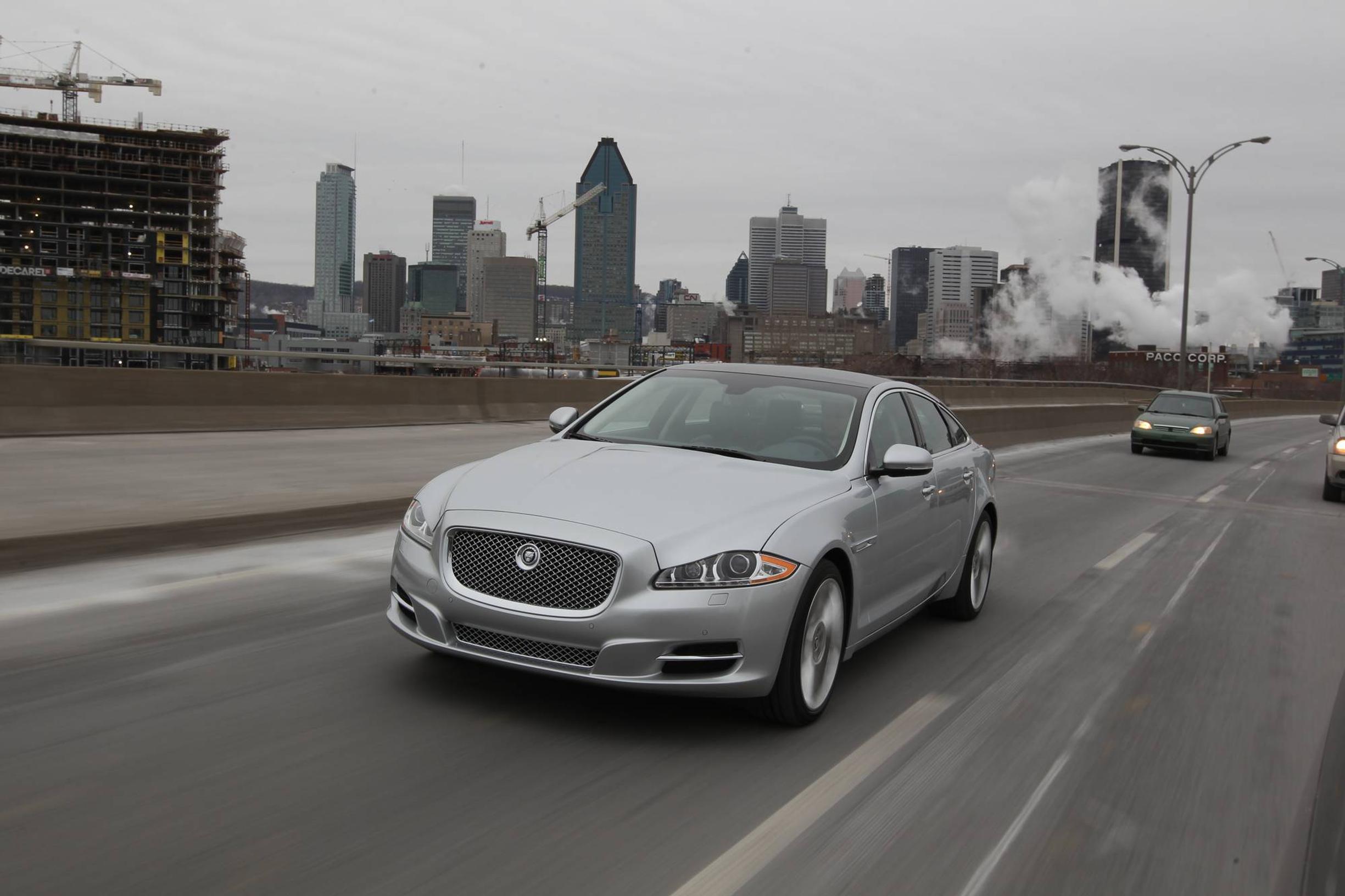 Koeajossa: Jaguar XJ 3.0 AWD – Englantilainen lumikuningatar