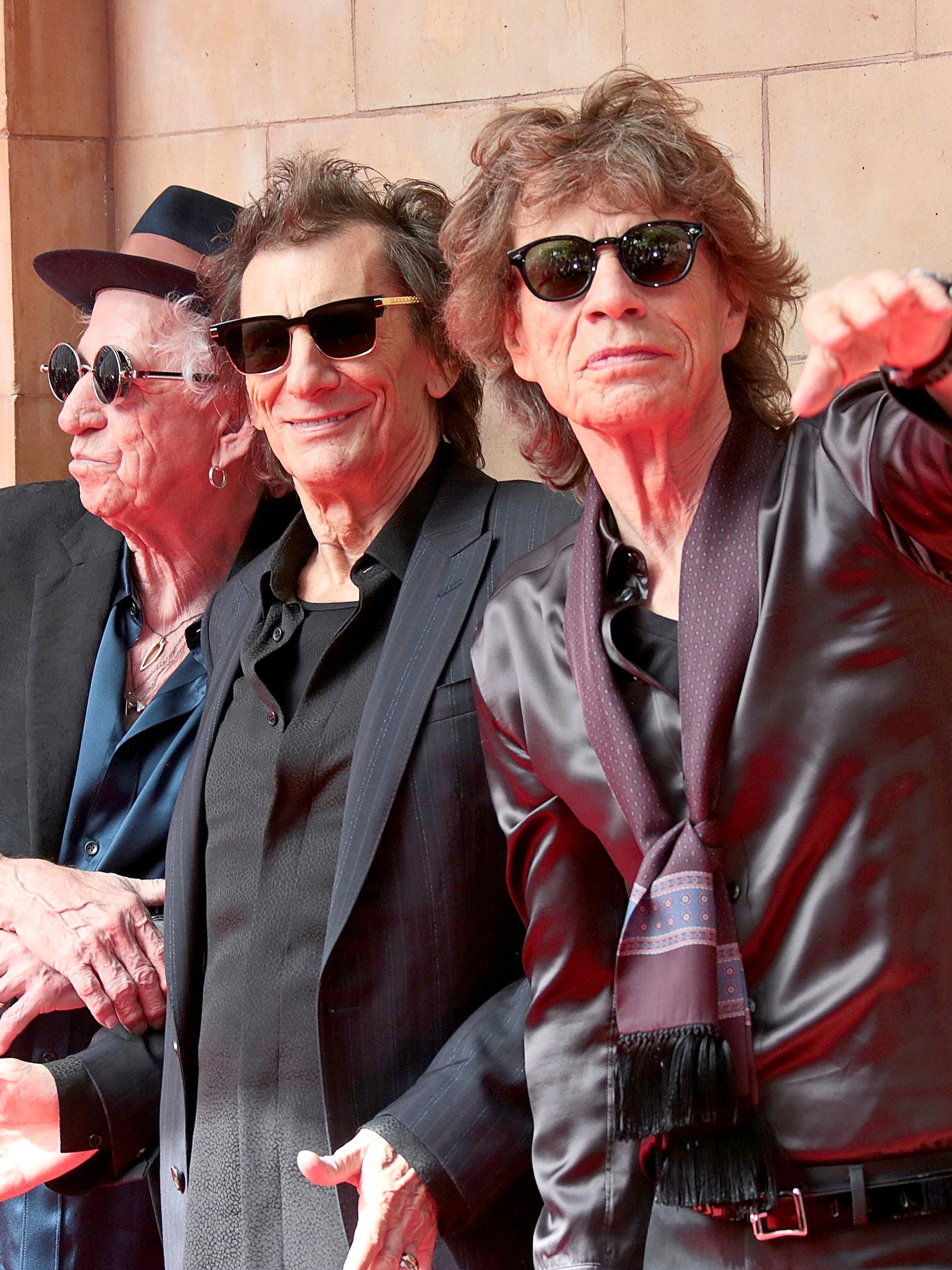 Mitä tapahtui lontoolaisella areenalla, kun The Rolling Stones marssi lavalle ja ilmoitti vihdoin julkaisevansa uuden levyn? Raportti hämmentävästä lehdistötilaisuudesta