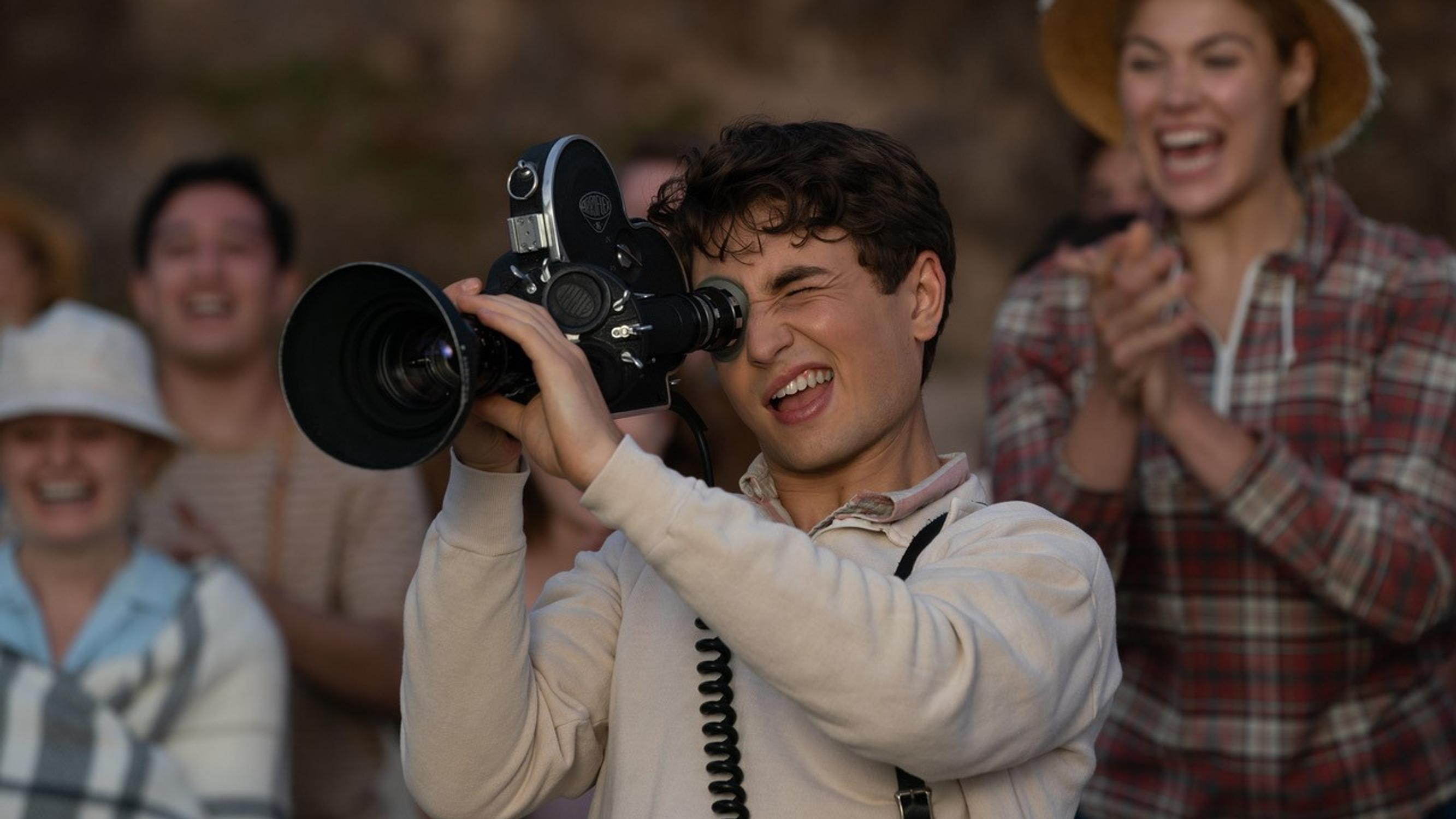 Teinin kotifilmi paljastaa vahingossa perheen salaisuuden Steven Spielbergin omaelämäkerrallisessa elokuvassa  