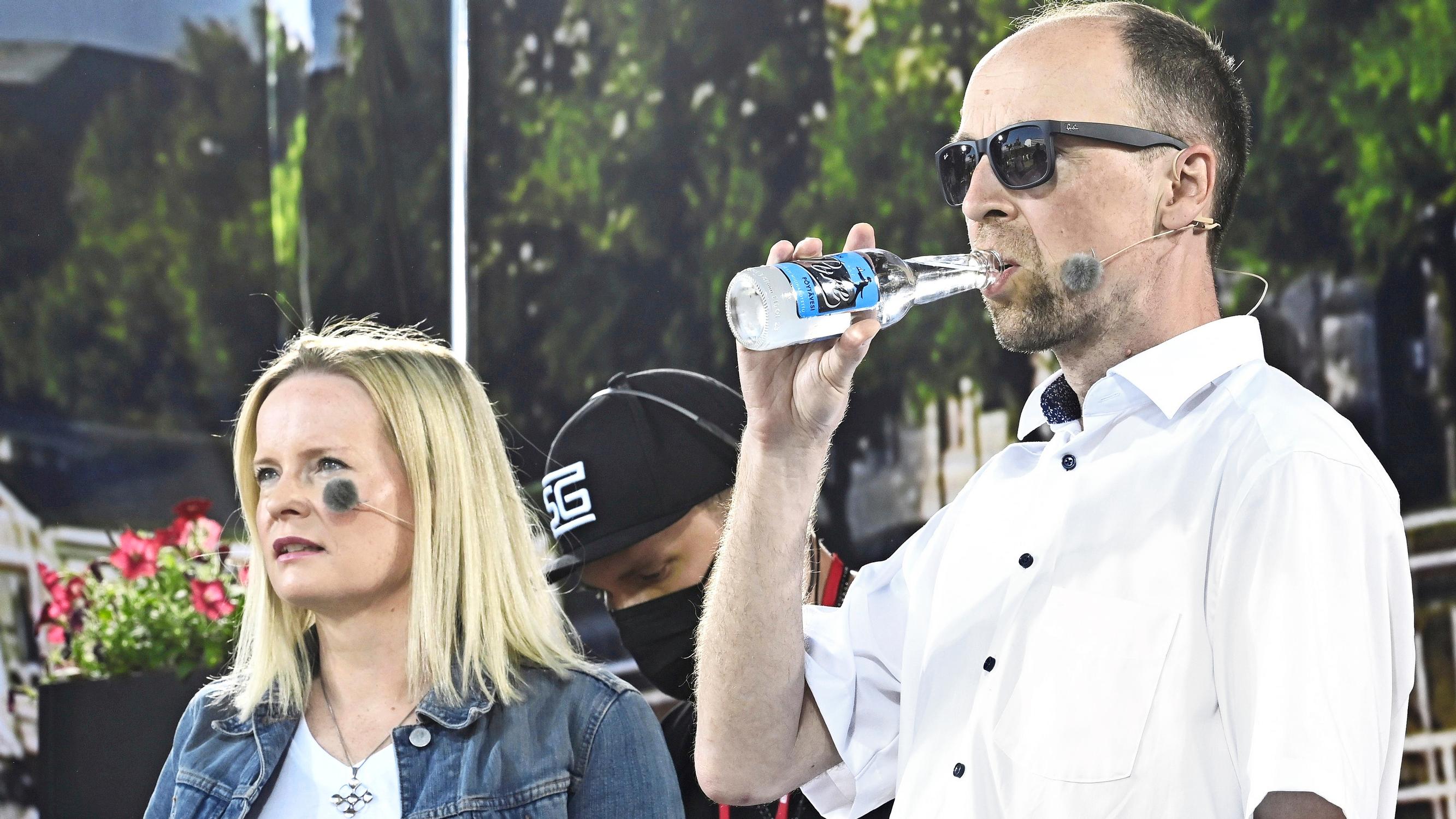 Tutkija: Perussuomalaisten puheenjohtaja vaihtuu, mutta linja pysyy – Vahvin ehdokas Halla-ahon seuraajaksi on Riikka Purra