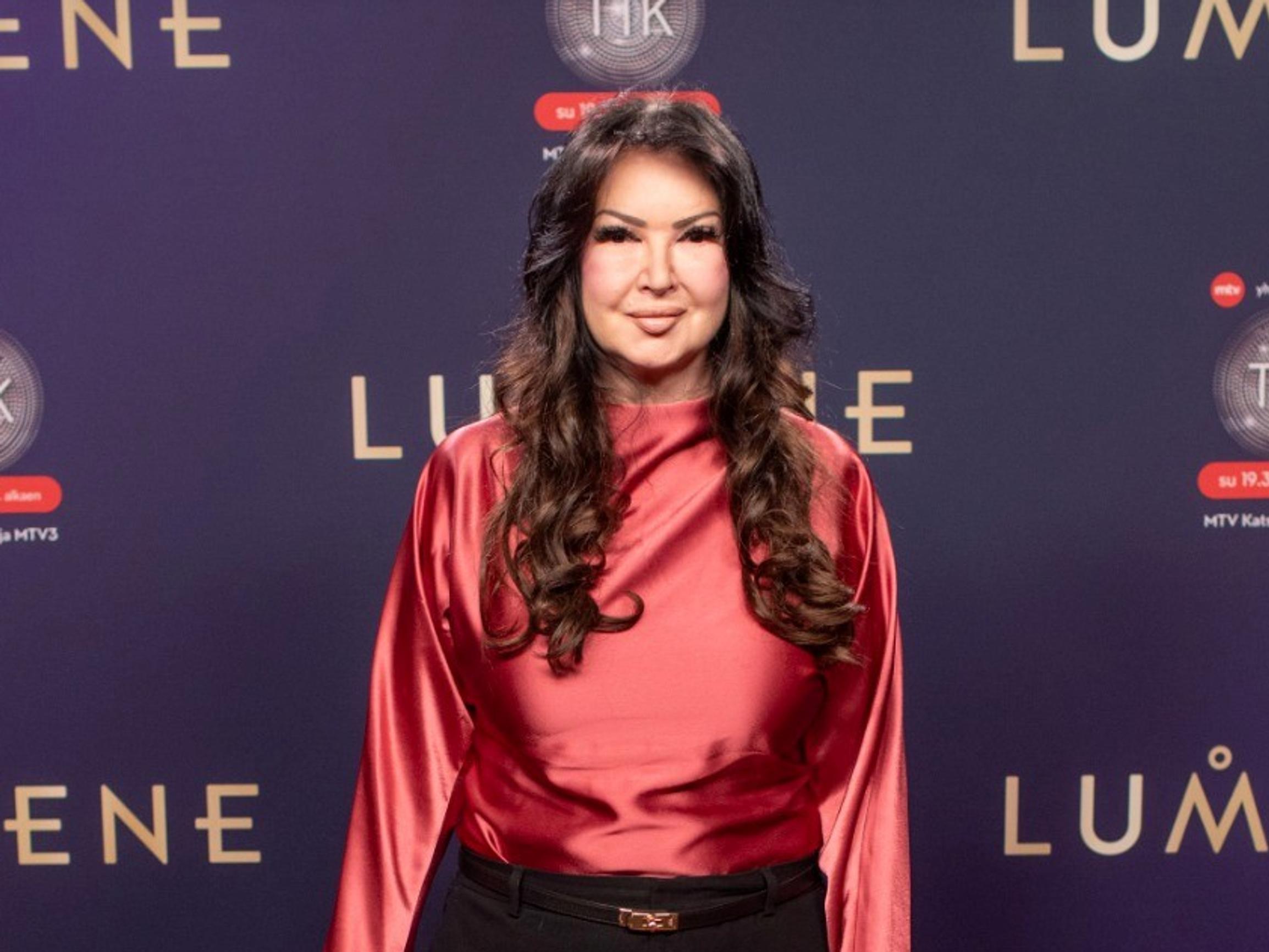 Elina Kanerva on tanssinut viimeksi edesmenneen puolisonsa kanssa – myös näissä arkisissa tilanteissa hän ikävöi Ilkkaa